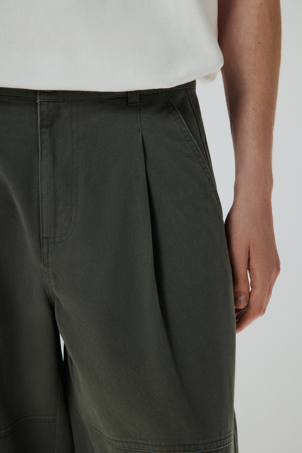 Брюки широкие из хлопкового текстиля - цвет зеленый - 5