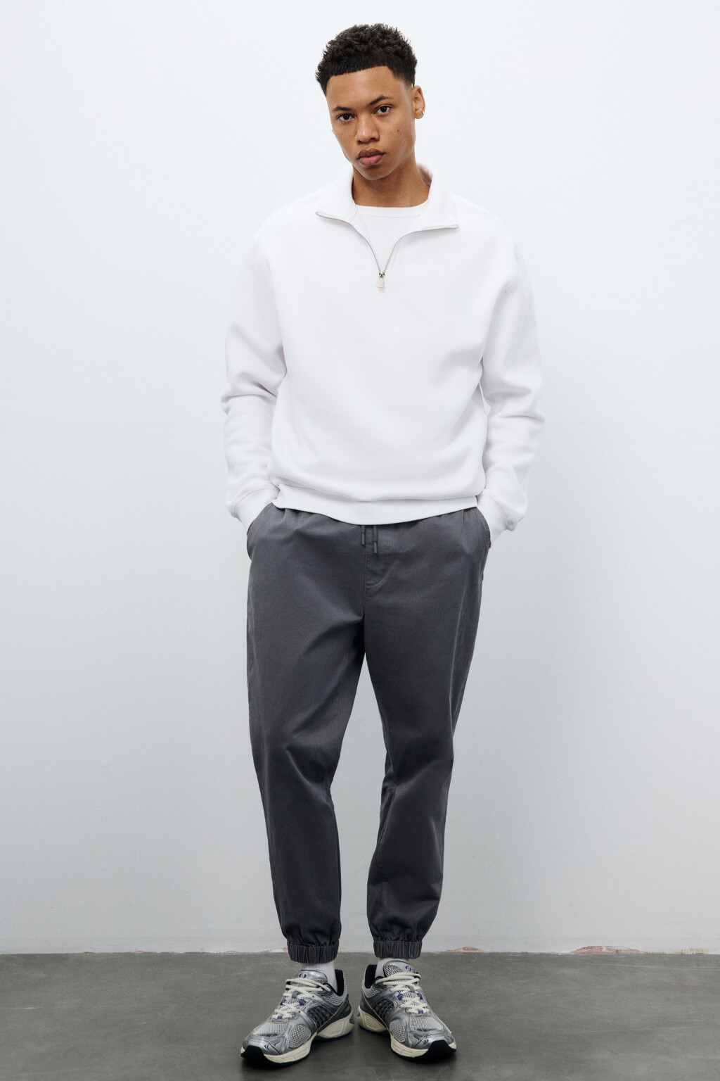 Брюки-джоггеры из хлопкового текстиля - цвет серый - 2