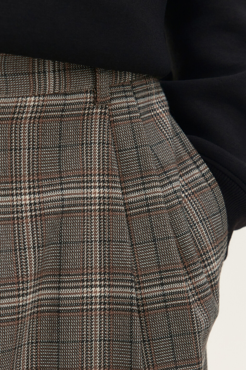 Брюки костюмные в клетку - цвет коричневый - 6
