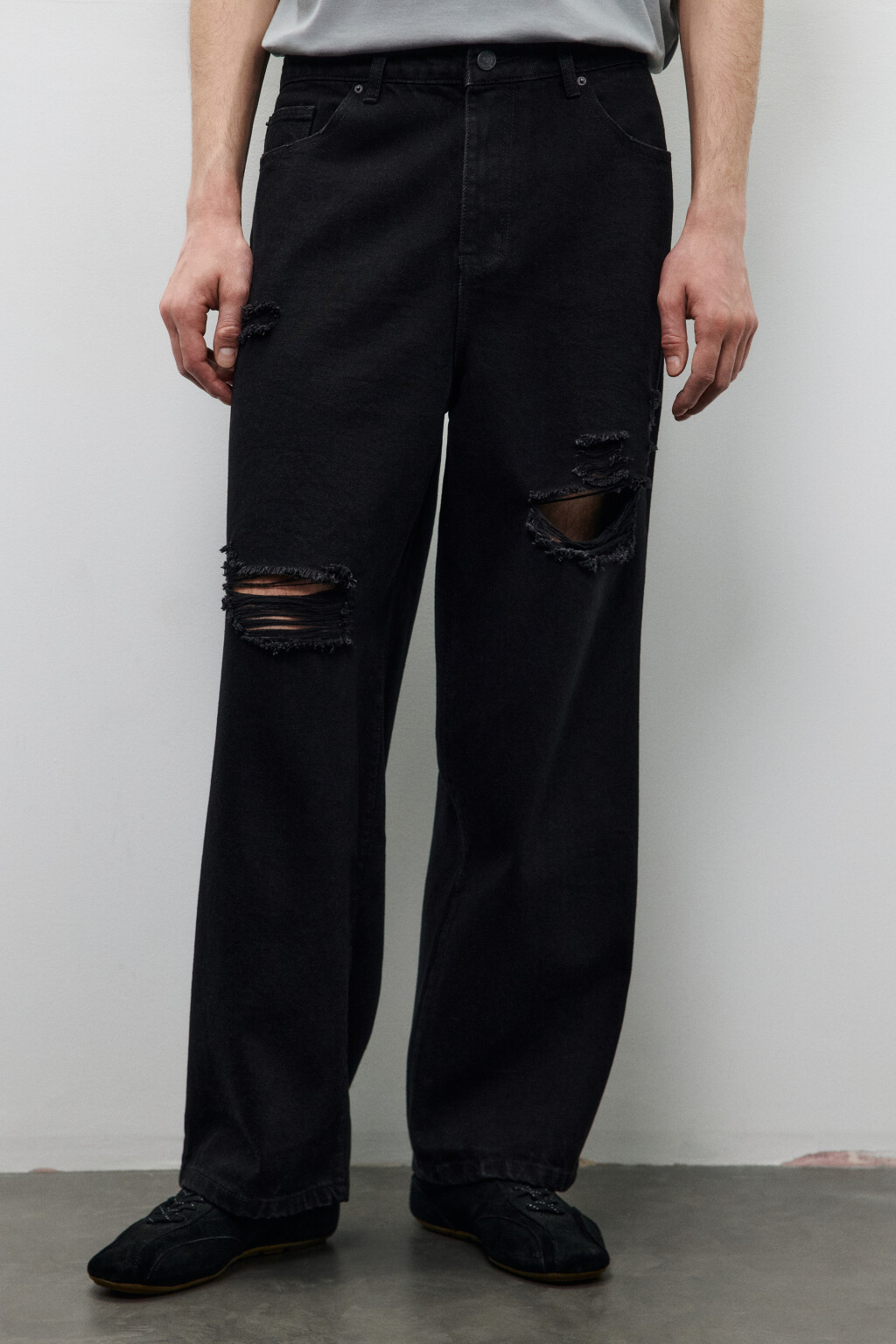 Джинсы baggy fit рваные - цвет черный - 2