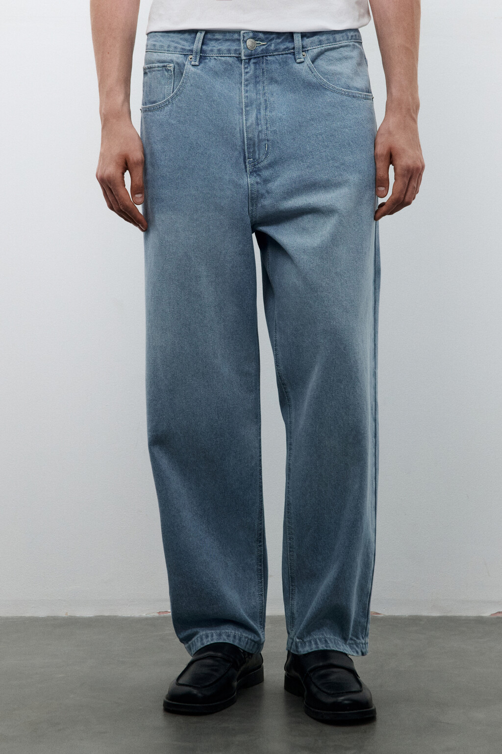 Джинсы baggy fit зауженные - цвет голубой - 2