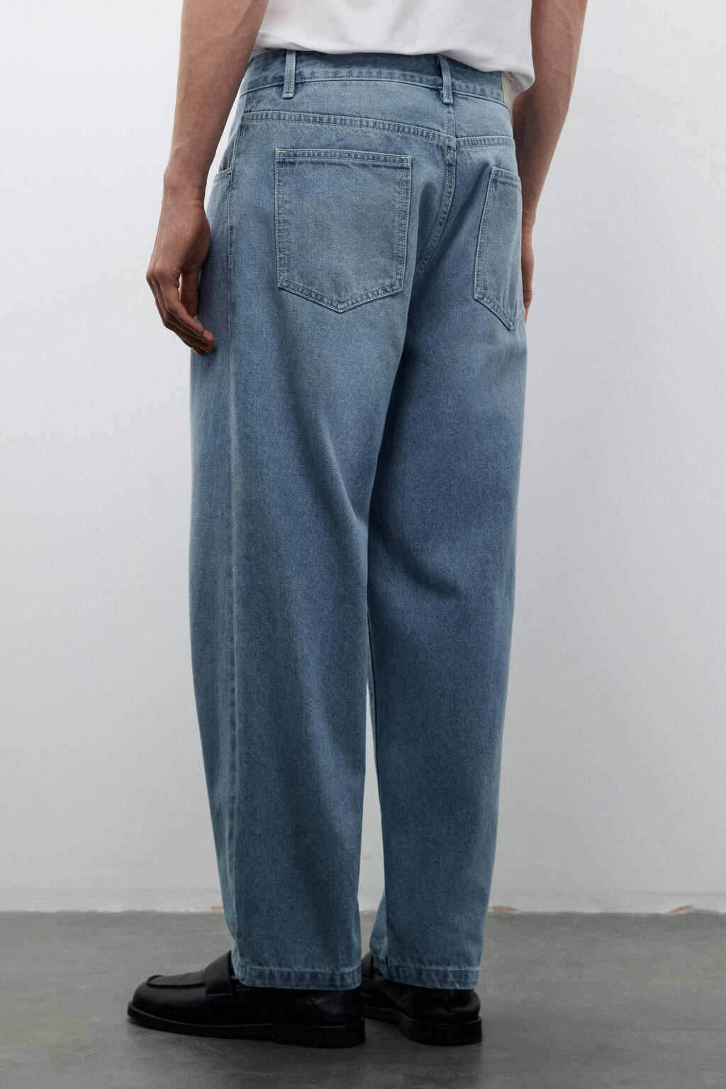 Джинсы baggy fit зауженные - цвет голубой - 3