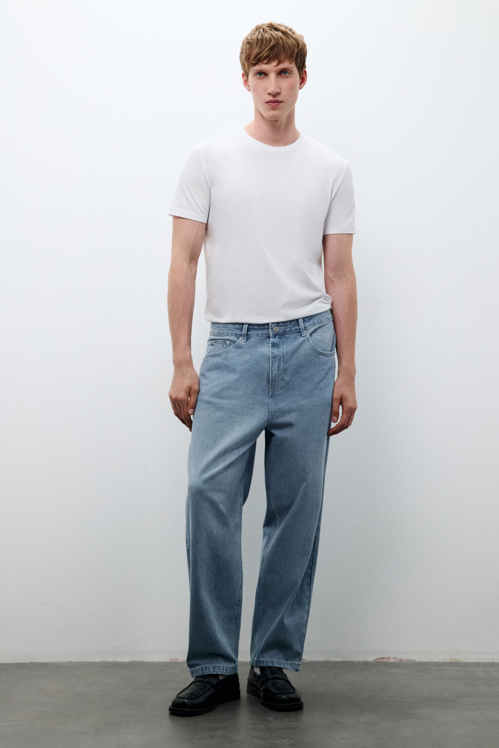 Джинсы baggy fit зауженные - цвет голубой - 4