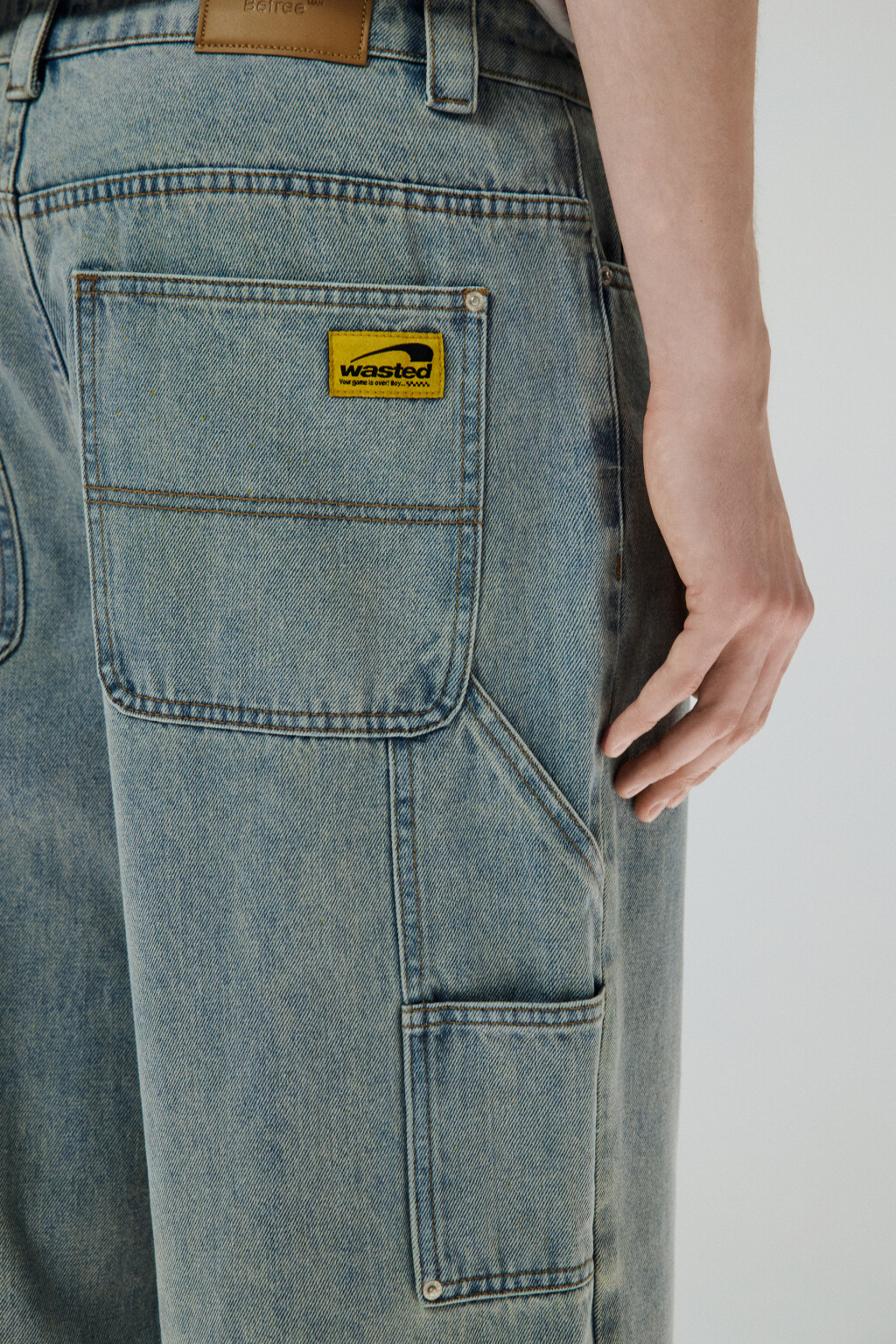 Джинсы широкие с вареным эффектом - цвет голубой - 6