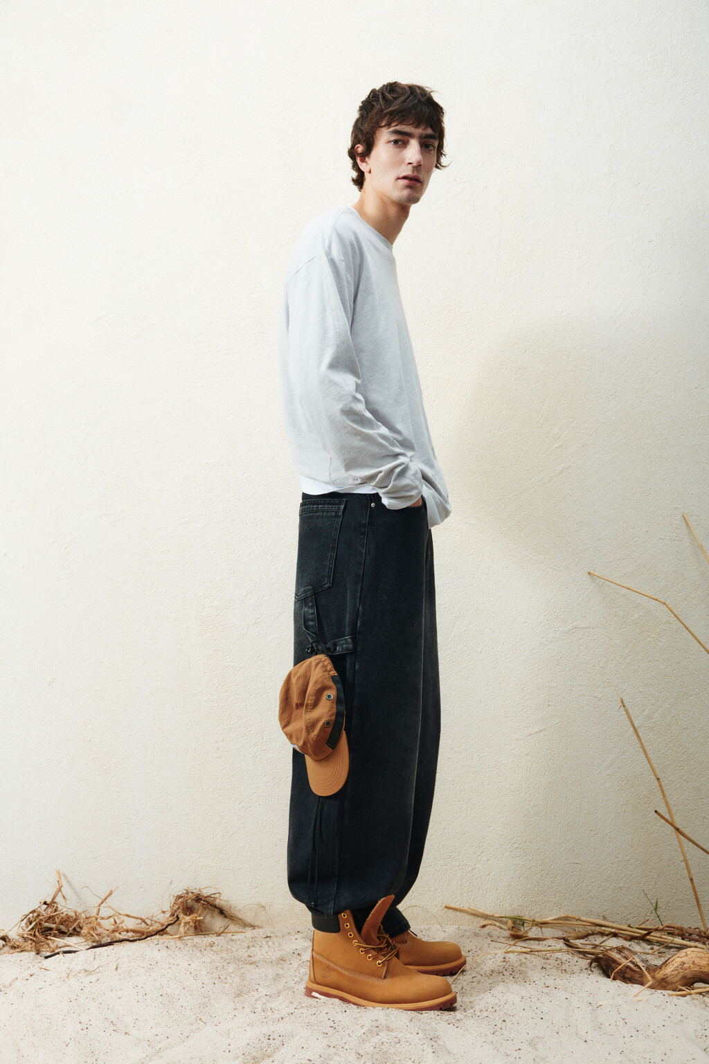 Джинсы baggy fit с декоративной петлей - цвет черный - 1