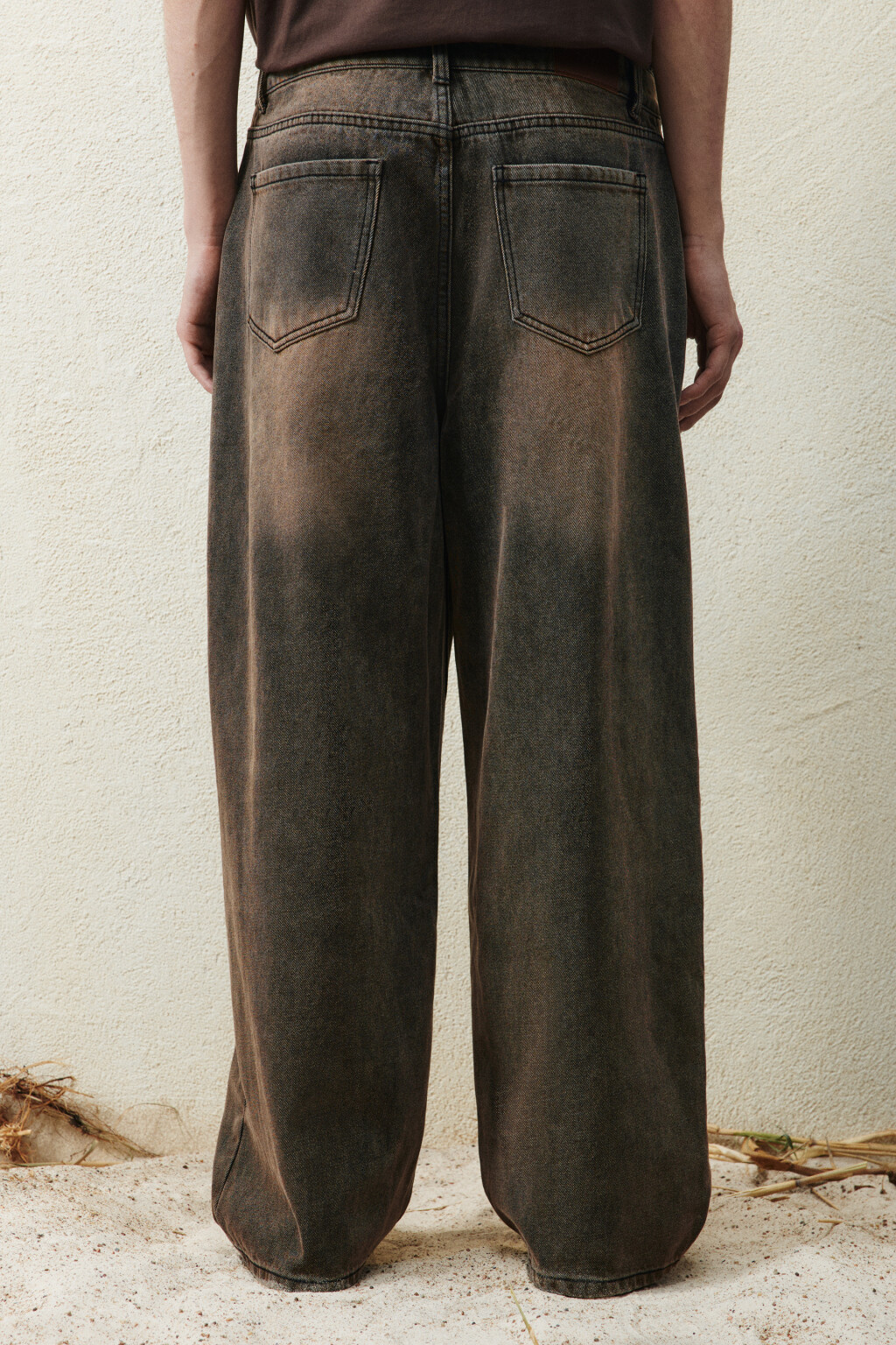 Джинсы вареные с декоративными швами - цвет серый - 3