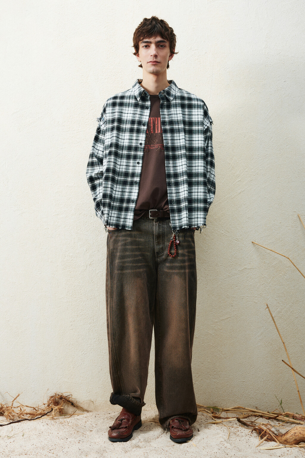 Джинсы вареные с декоративными швами - цвет серый - 4