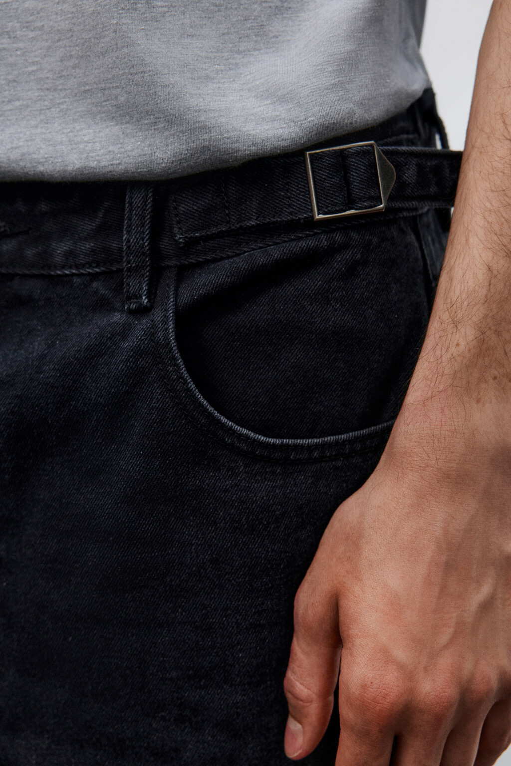 Джинсы прямые со вшитым ремешком - цвет черный - 6