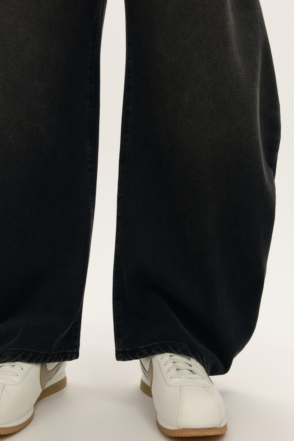 Джинсы широкие в форме подковы - цвет черный - 6