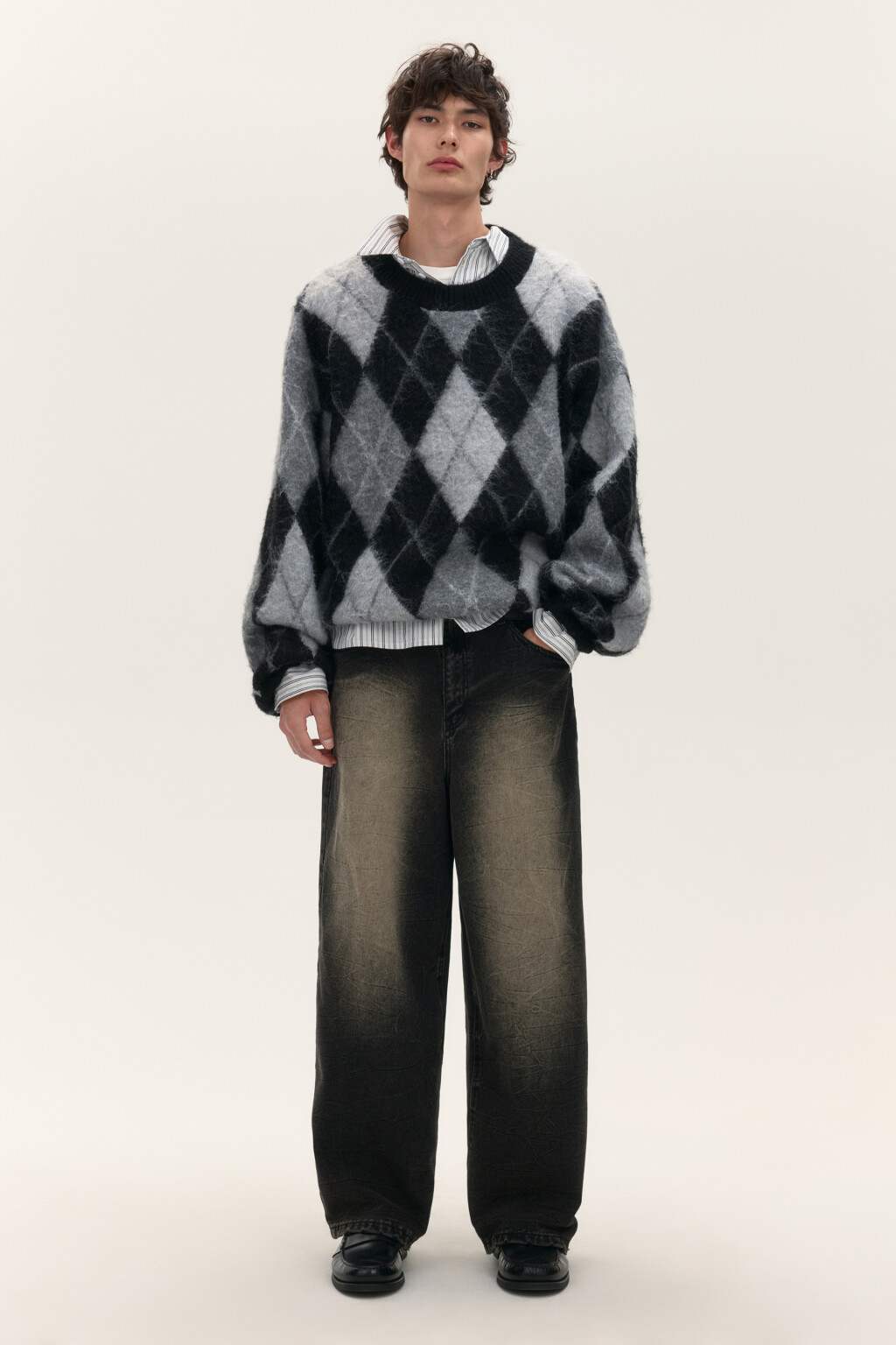 Джинсы широкие с вареным эффектом - цвет черный - 4