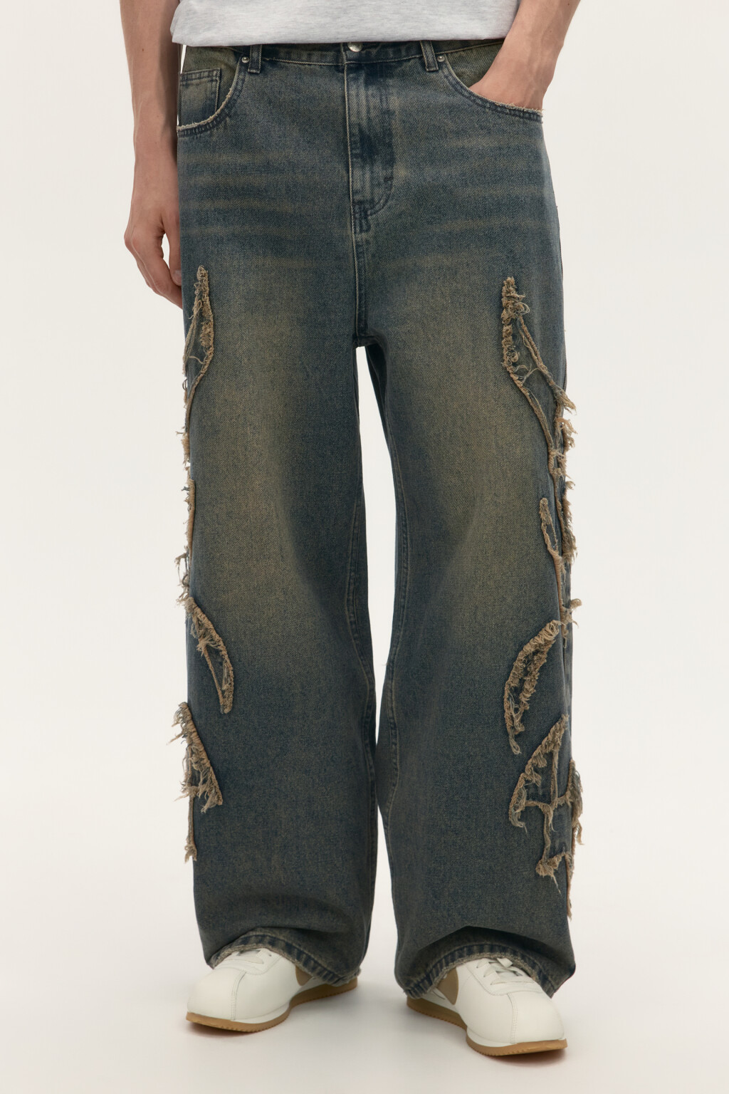 Джинсы широкие с патчами - цвет синий - 3