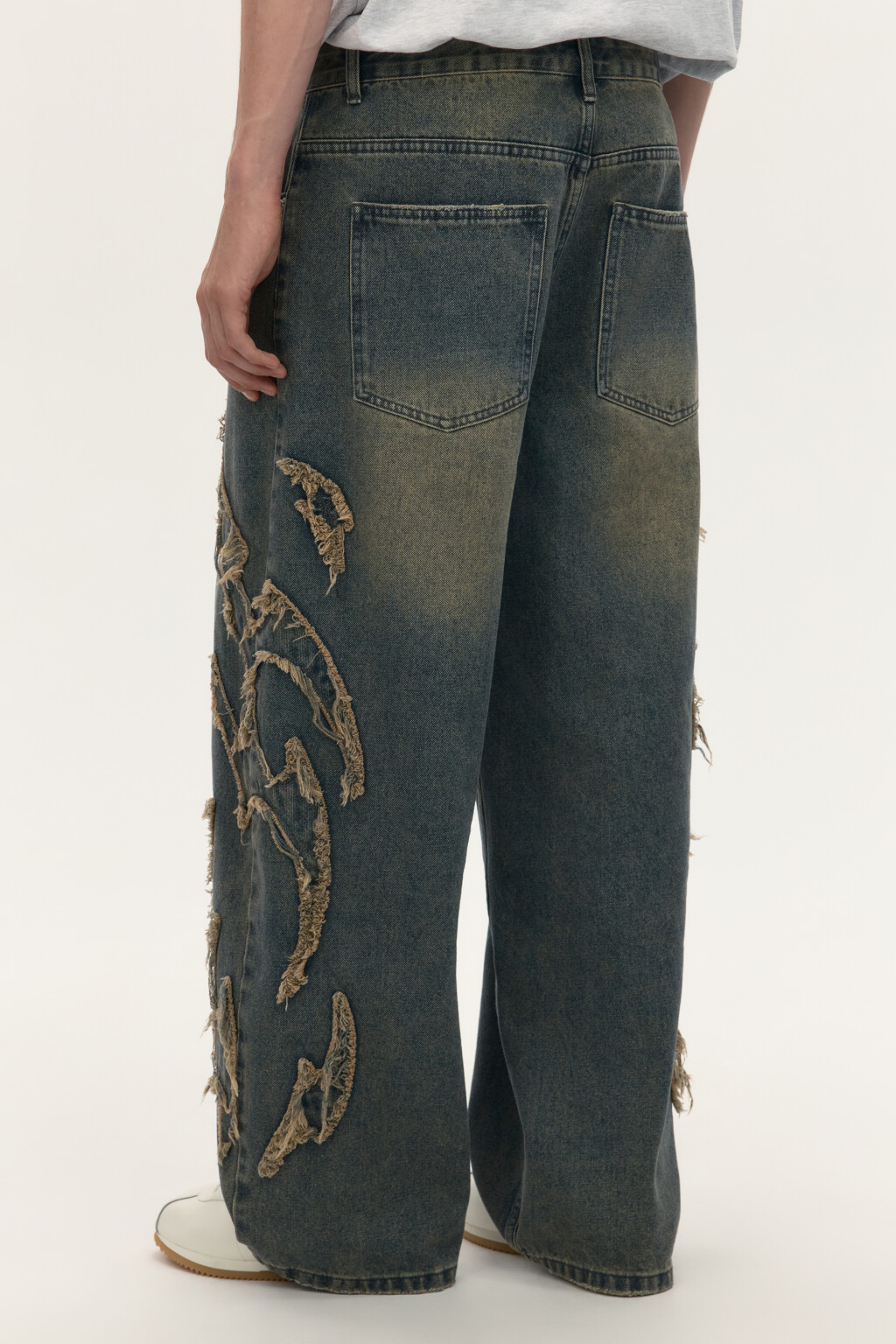 Джинсы широкие с патчами - цвет синий - 4