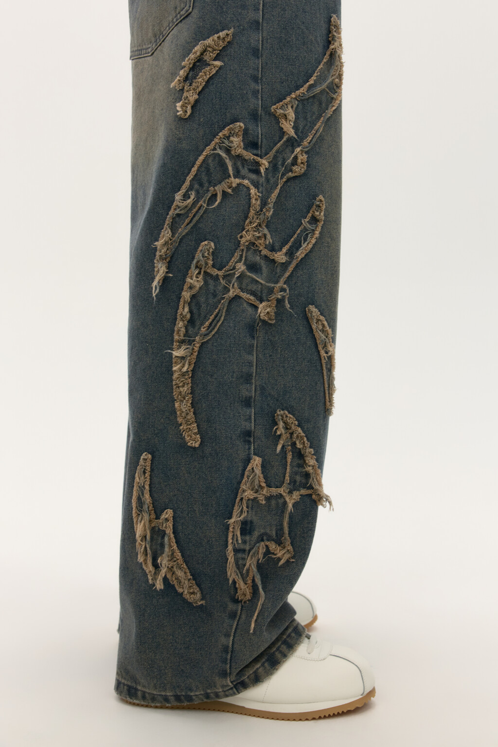 Джинсы широкие с патчами - цвет синий - 7
