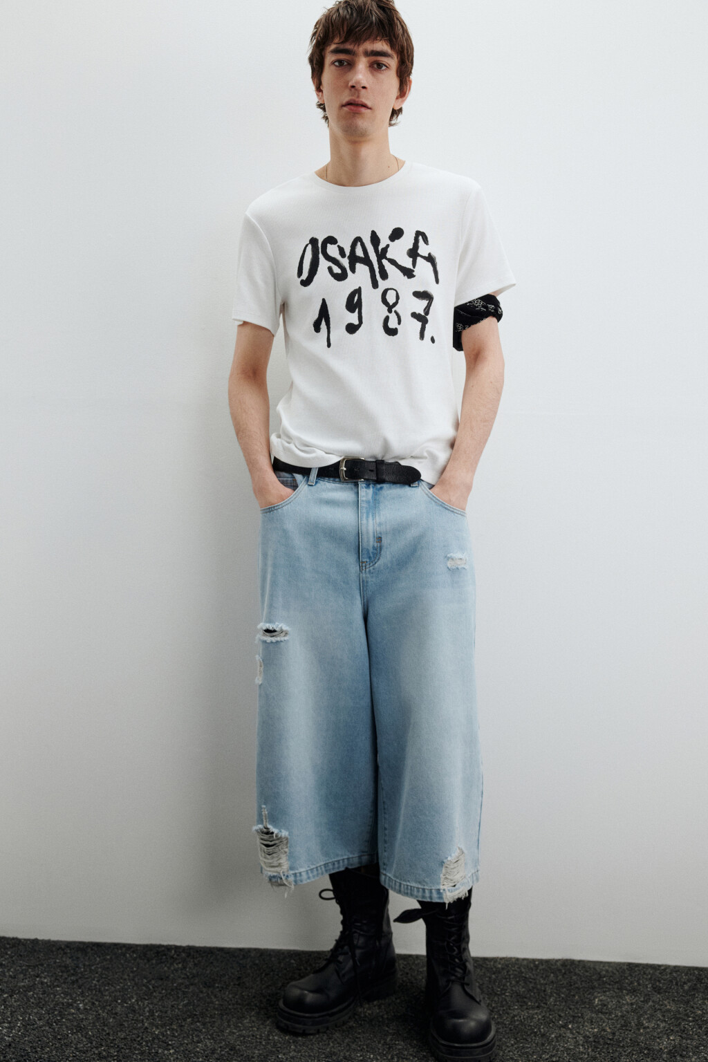 Джортсы широкие рваные - цвет голубой - 1