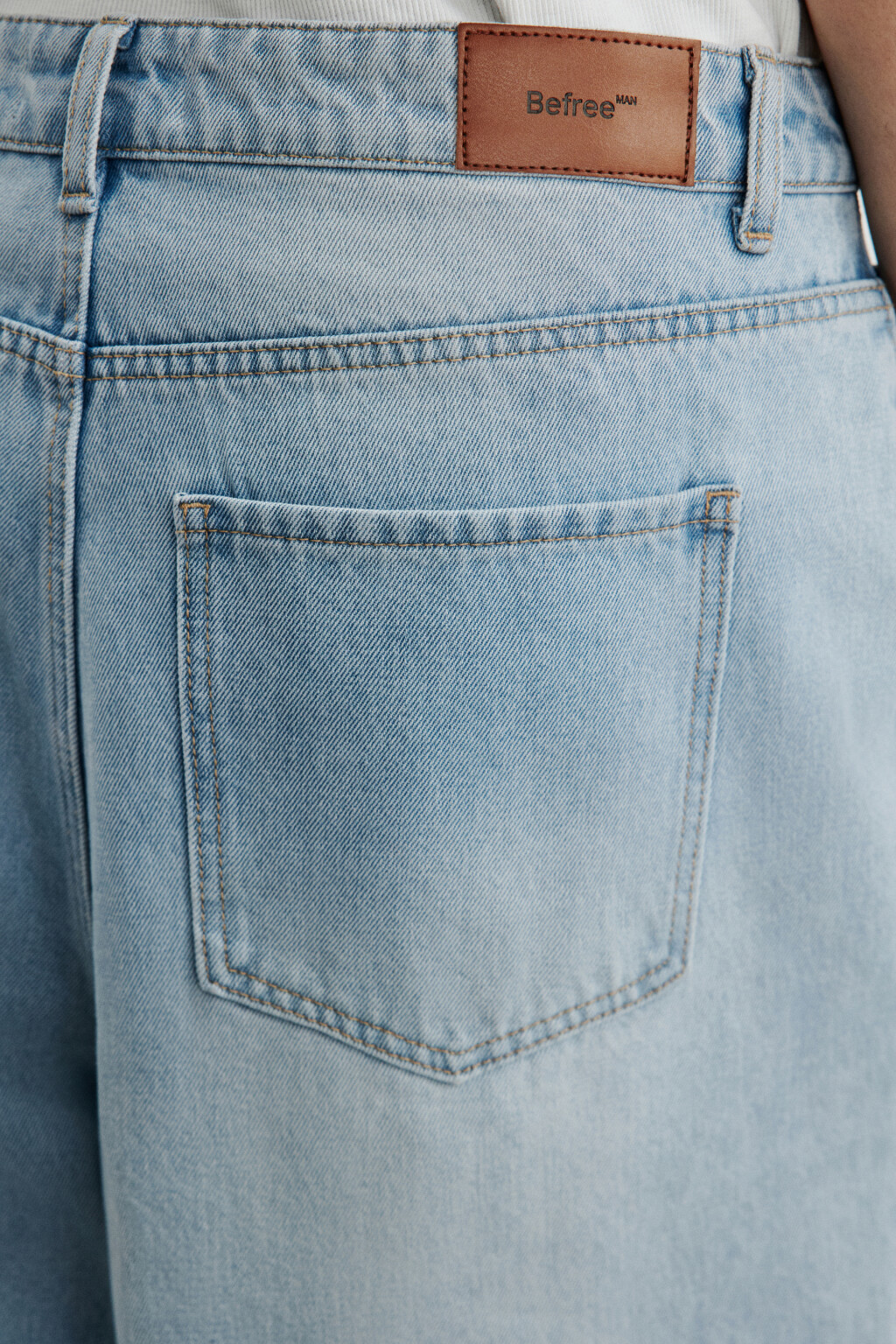 Джортсы широкие рваные - цвет голубой - 4