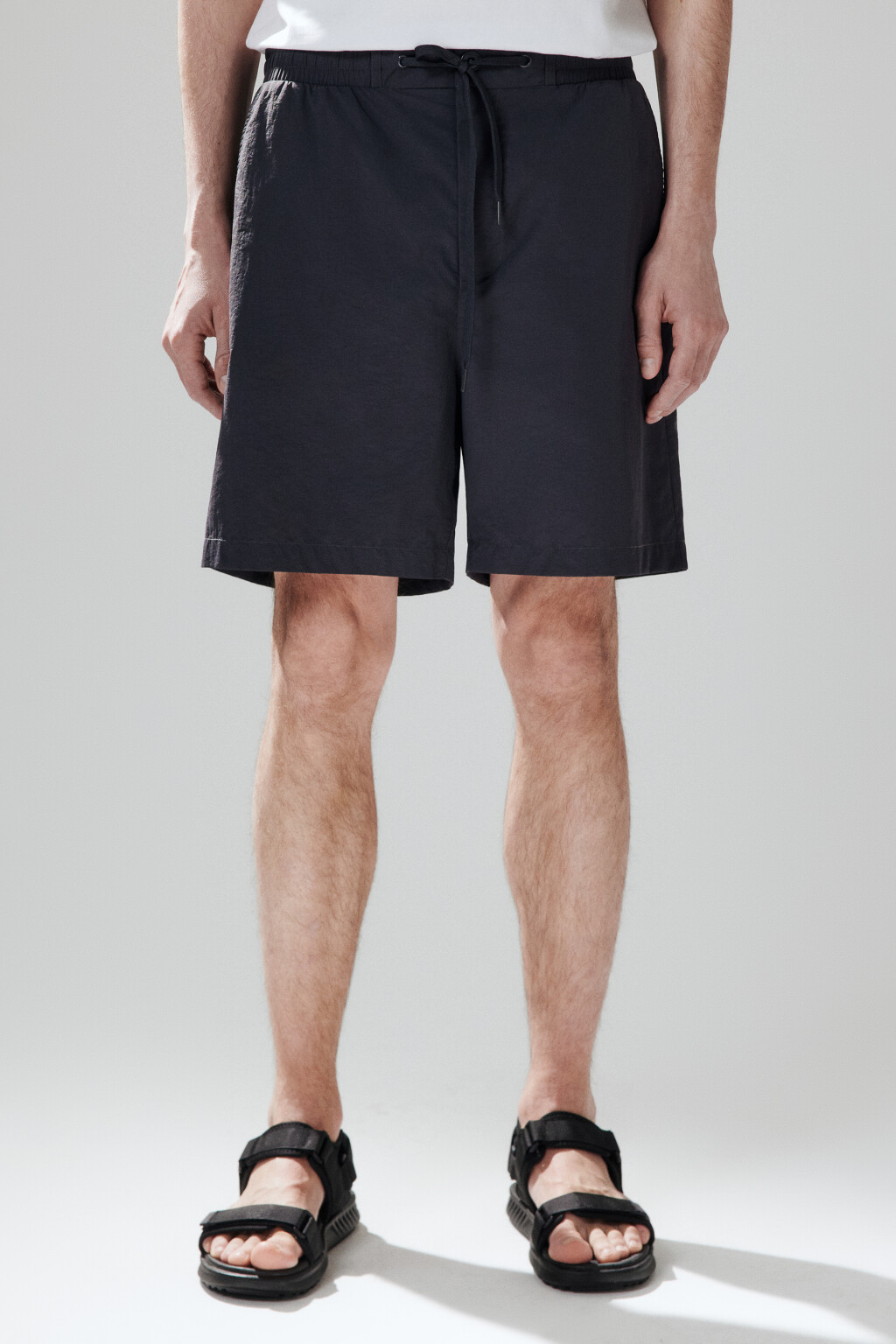 Шорты с поясом на завязках - цвет черный - 2