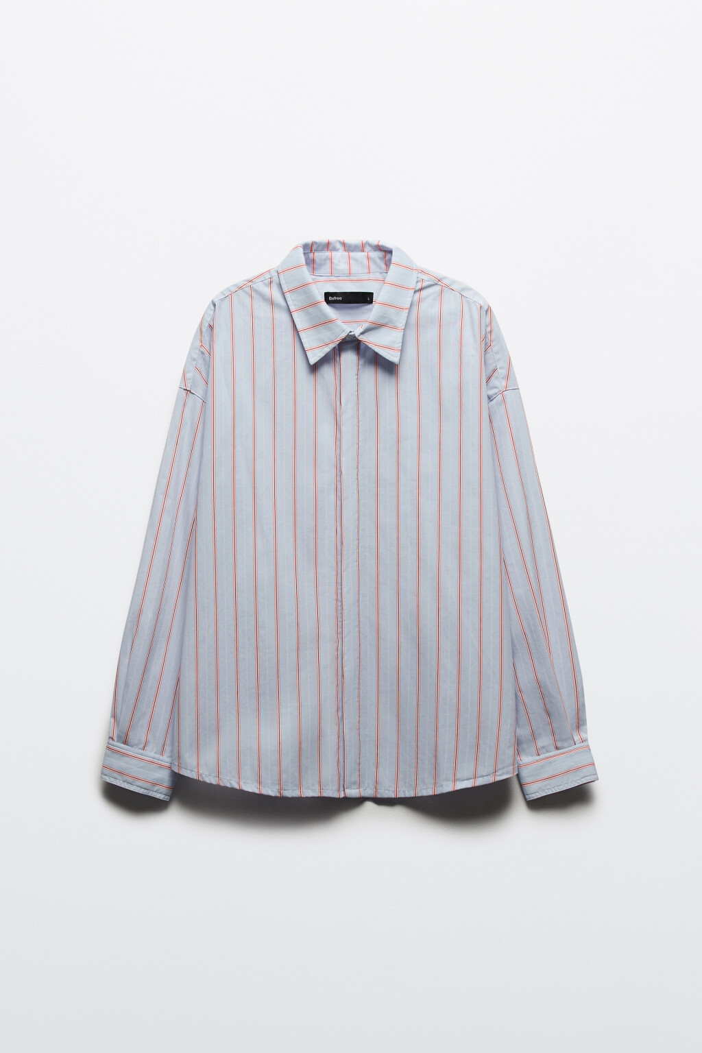 Рубашка oversize в полоску с нашивкой - цвет голубой - 8