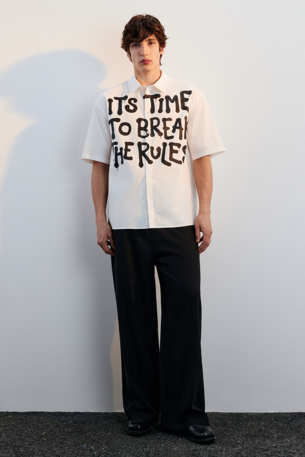 Рубашка хлопковая с принтом-надписью - цвет белый - 4