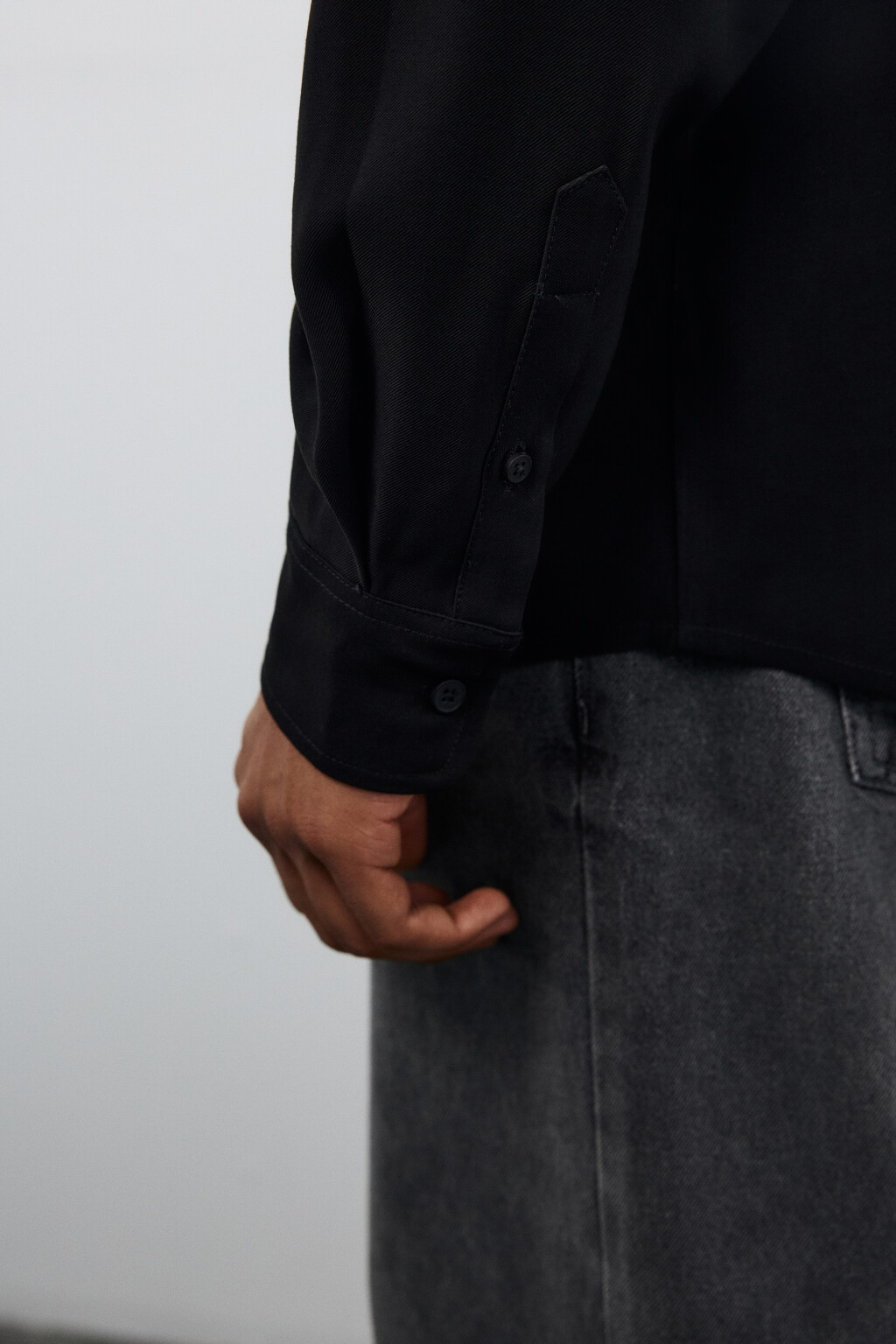 Рубашка классическая из вискозы - цвет черный - 7