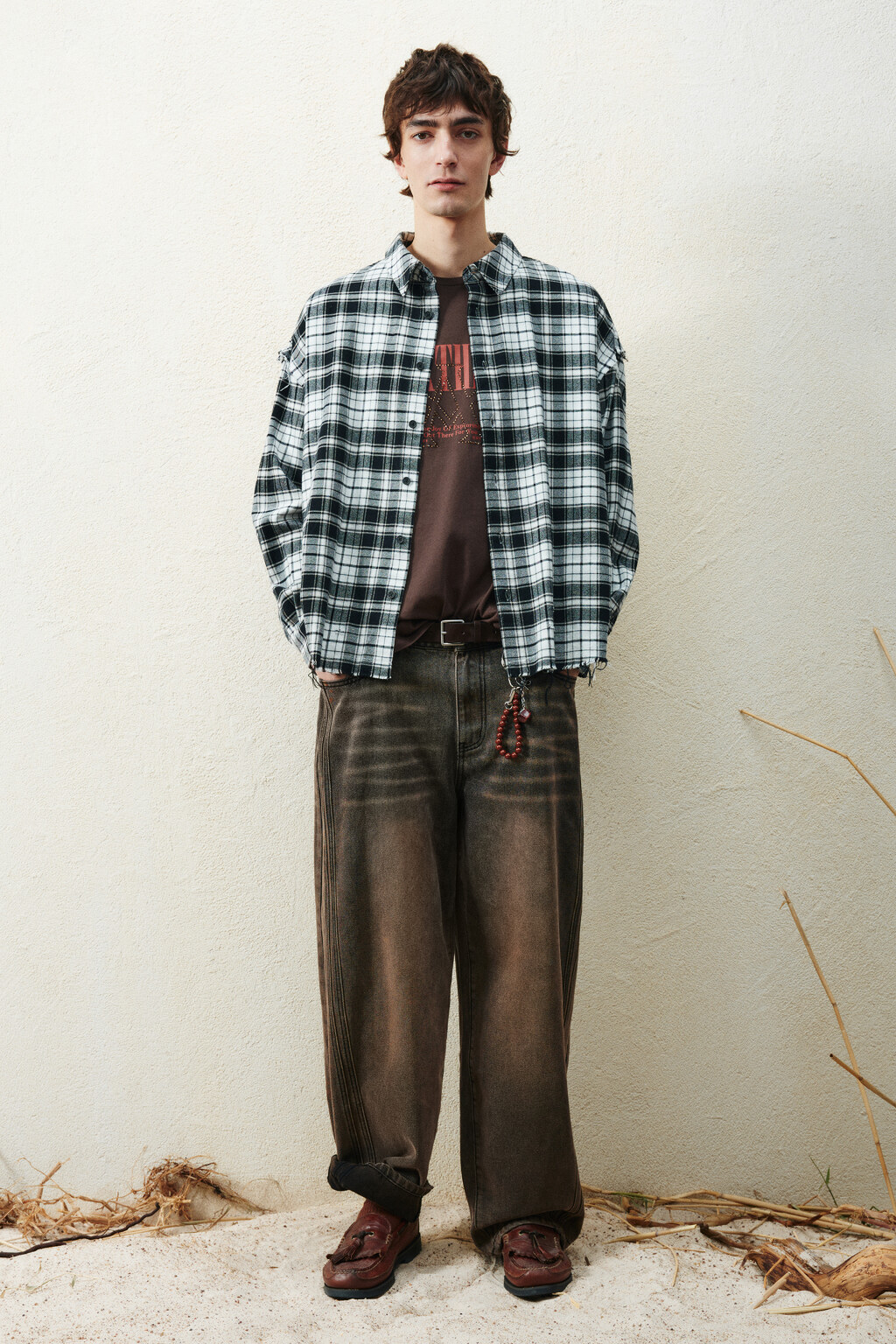 Рубашка в клетку с открытыми срезами - цвет черный - 4