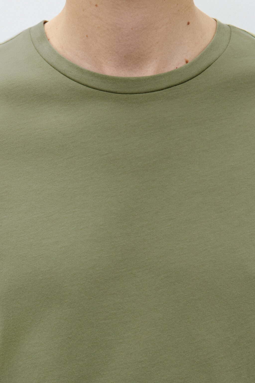 Футболка из легкого хлопкового трикотажа - цвет зеленый - 6