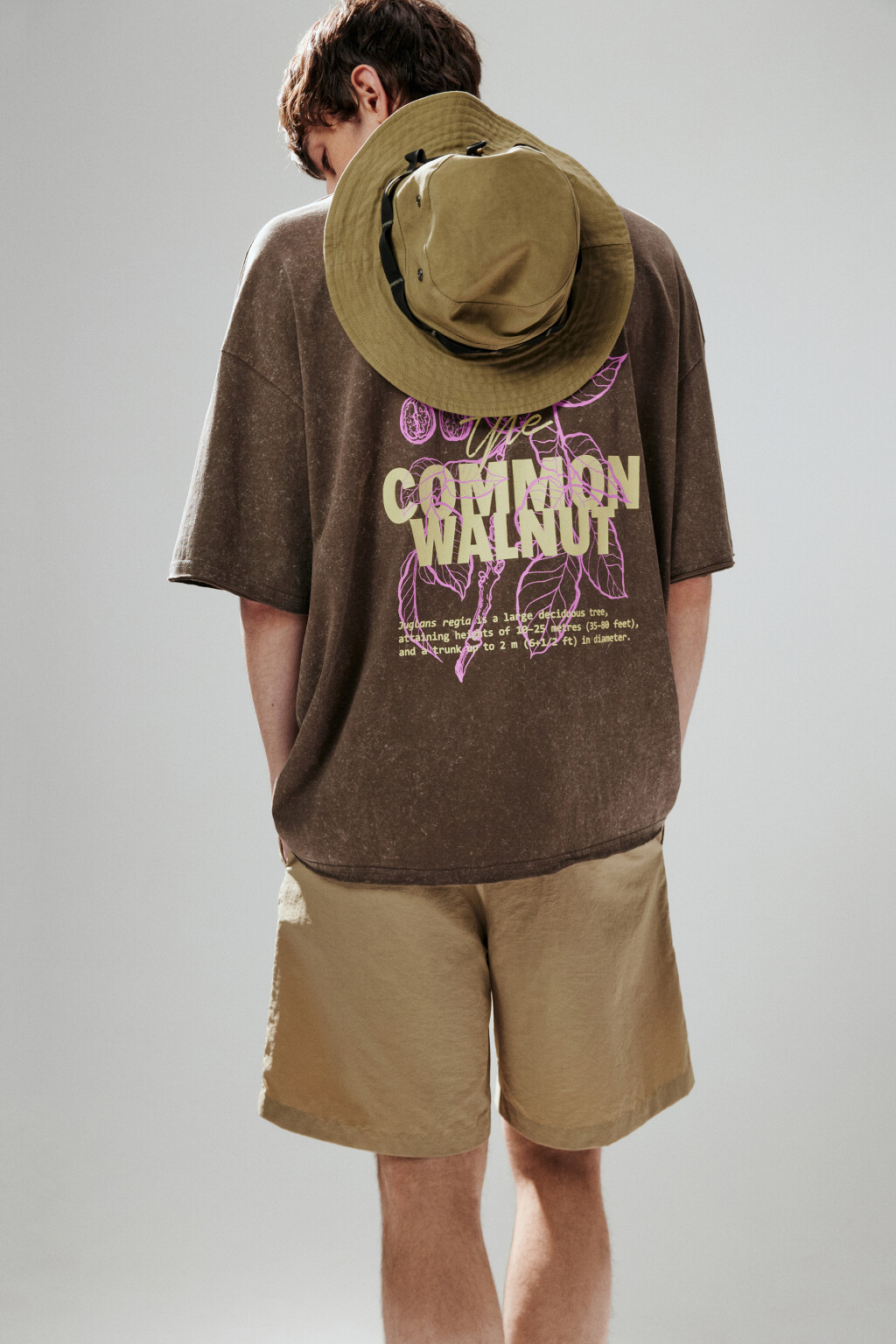 Футболка с принтом и открытыми срезами - цвет коричневый - 1