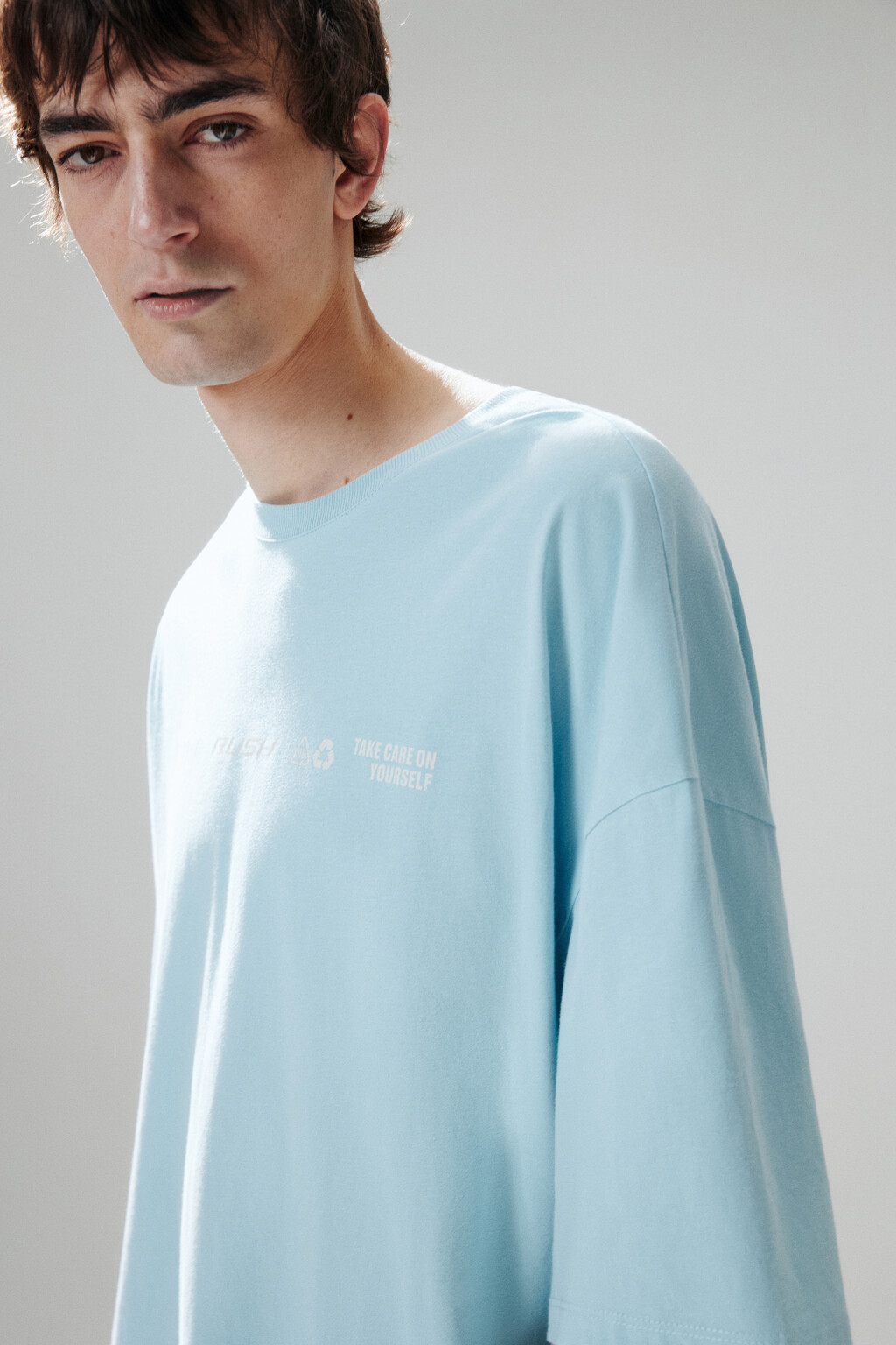 Футболка хлопковая с принтом-надписью - цвет голубой - 2