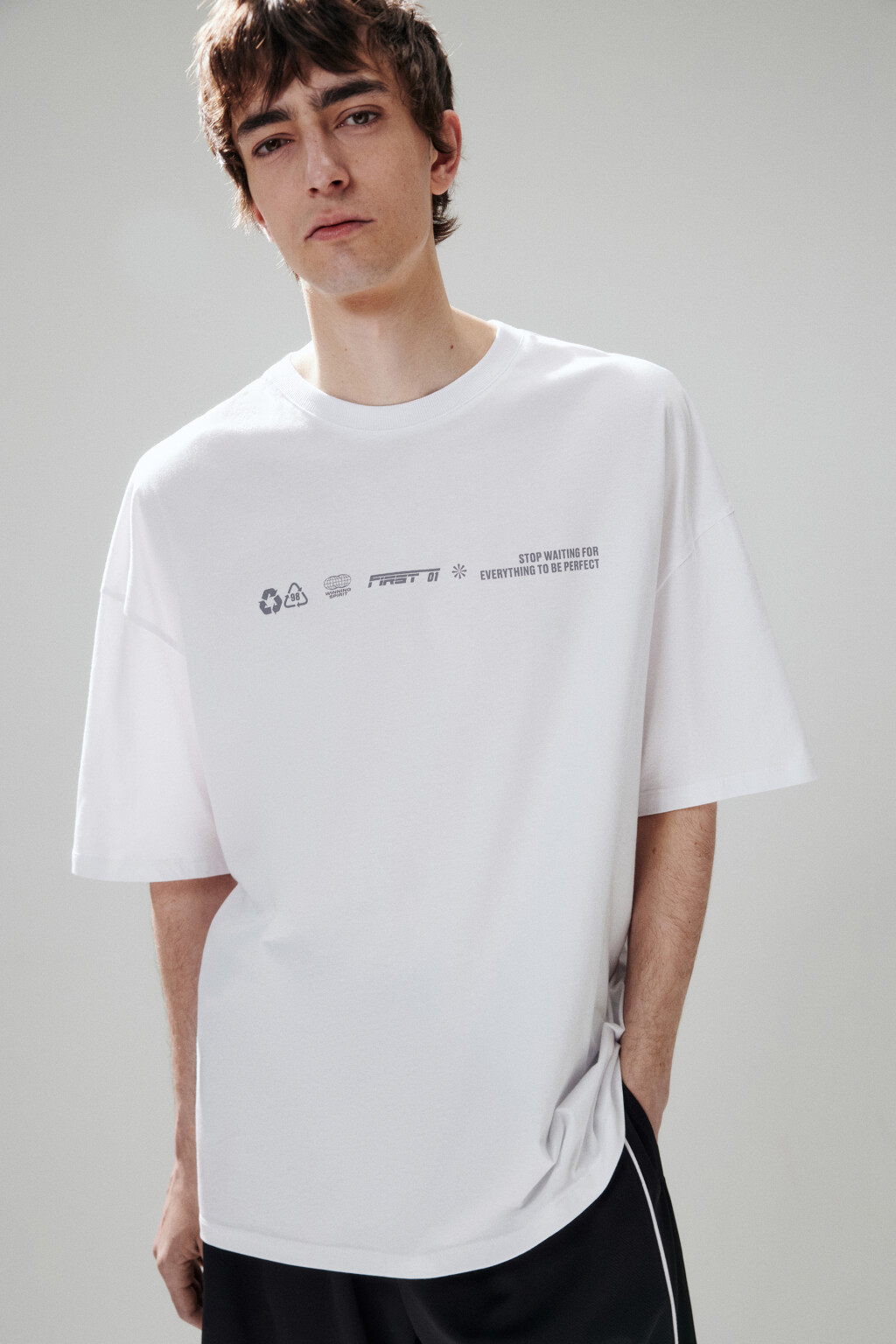 Футболка хлопковая с принтом-надписью - цвет белый - 1