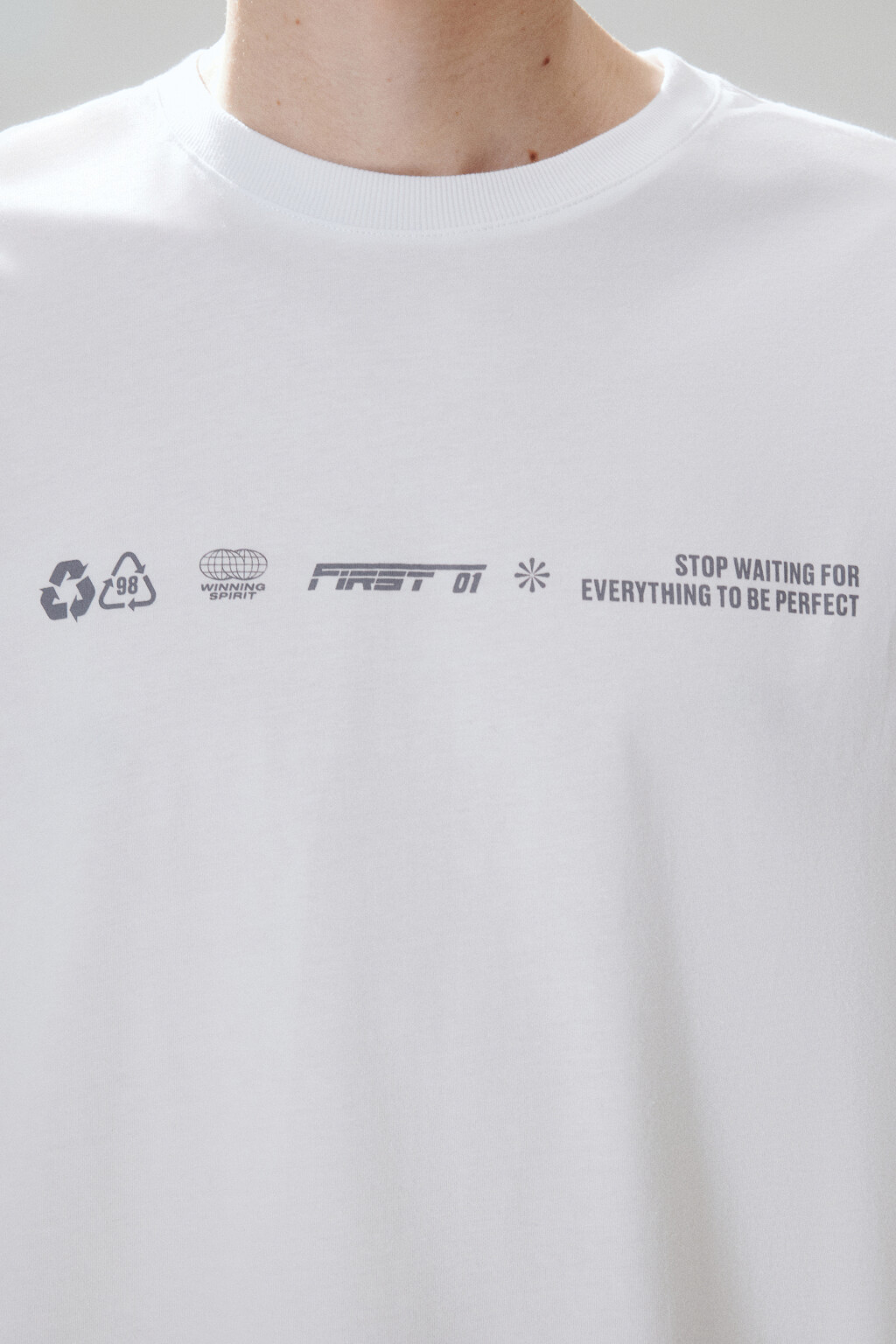 Футболка хлопковая с принтом-надписью - цвет белый - 5