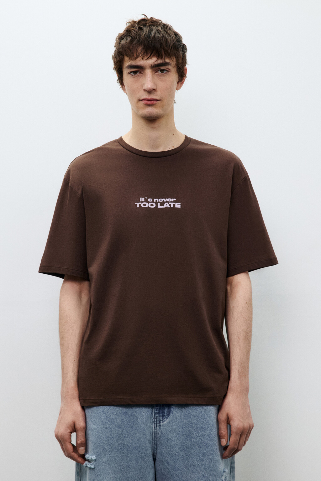 Футболка хлопковая с принтом - цвет коричневый - 2