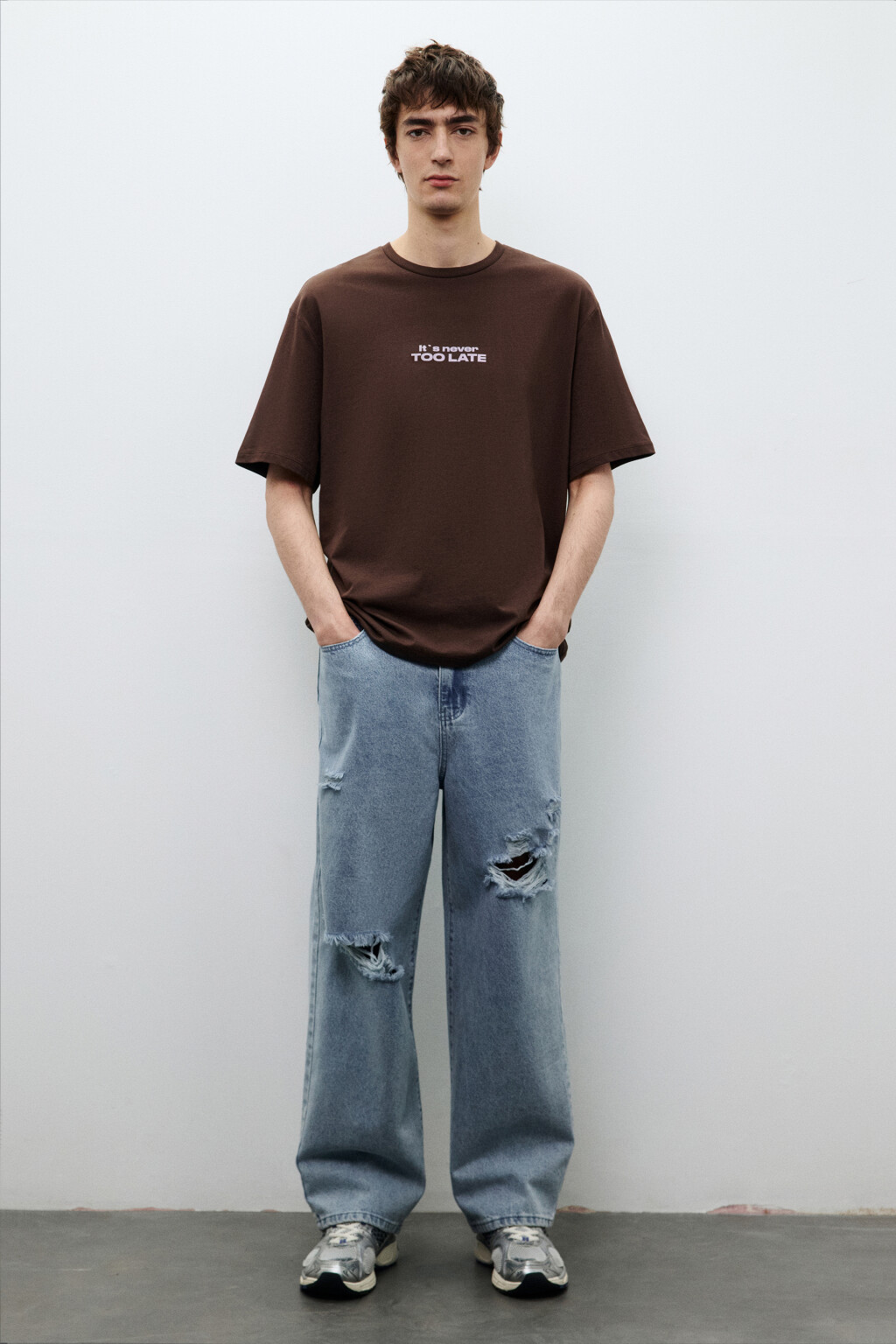 Футболка хлопковая с принтом - цвет коричневый - 4