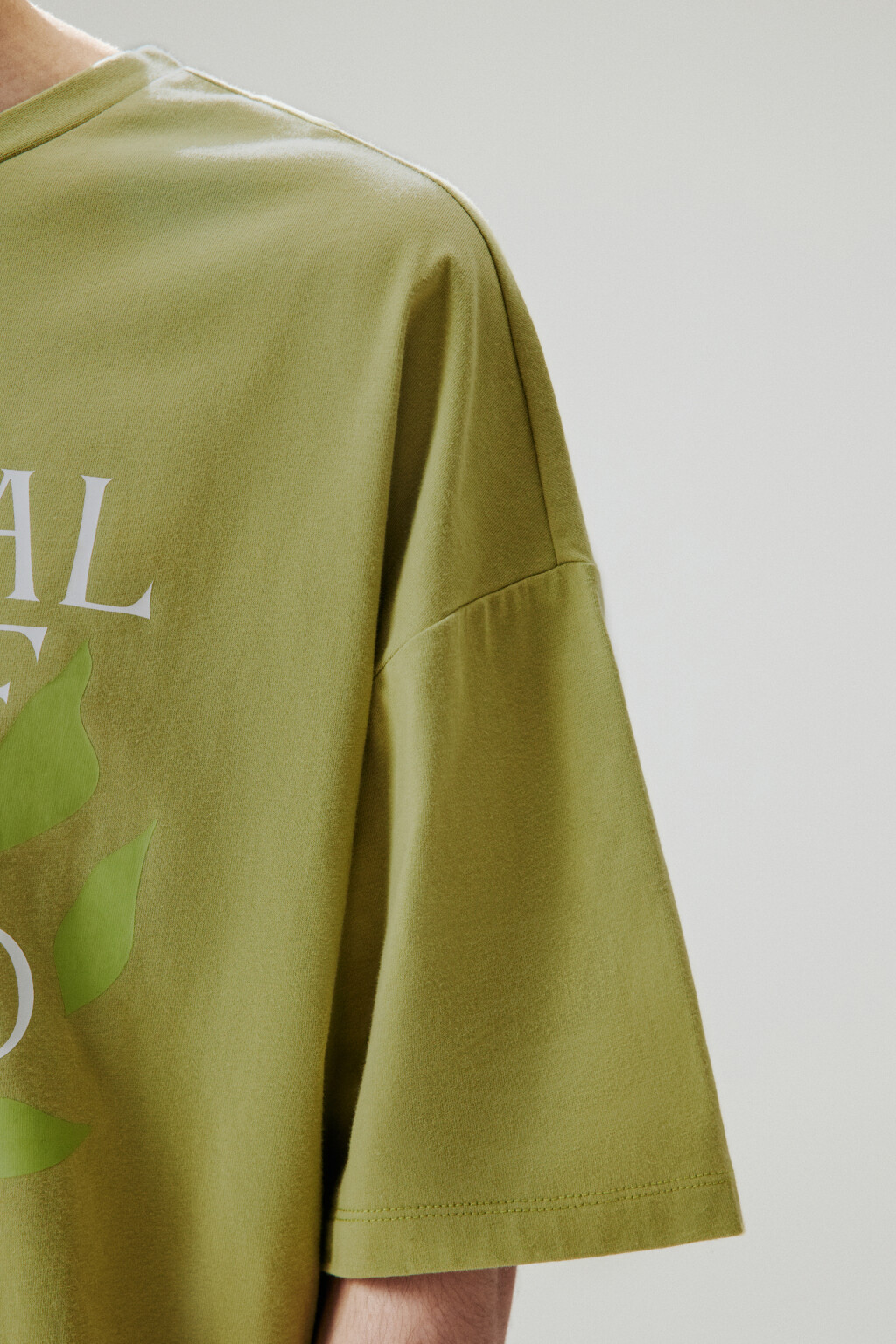 Футболка хлопковая с принтом - цвет зеленый - 6