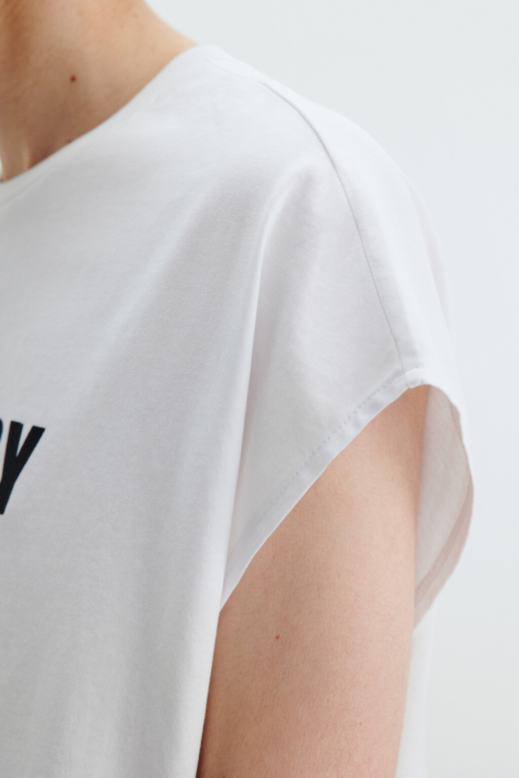 Футболка укороченная без рукавов - цвет белый - 5