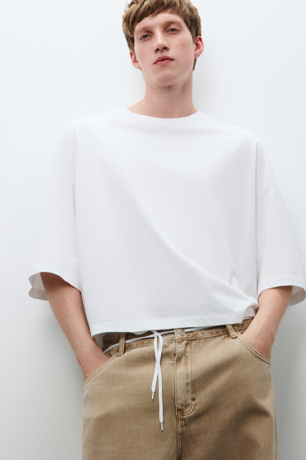 Футболка boxy fit укороченная - цвет белый - 1