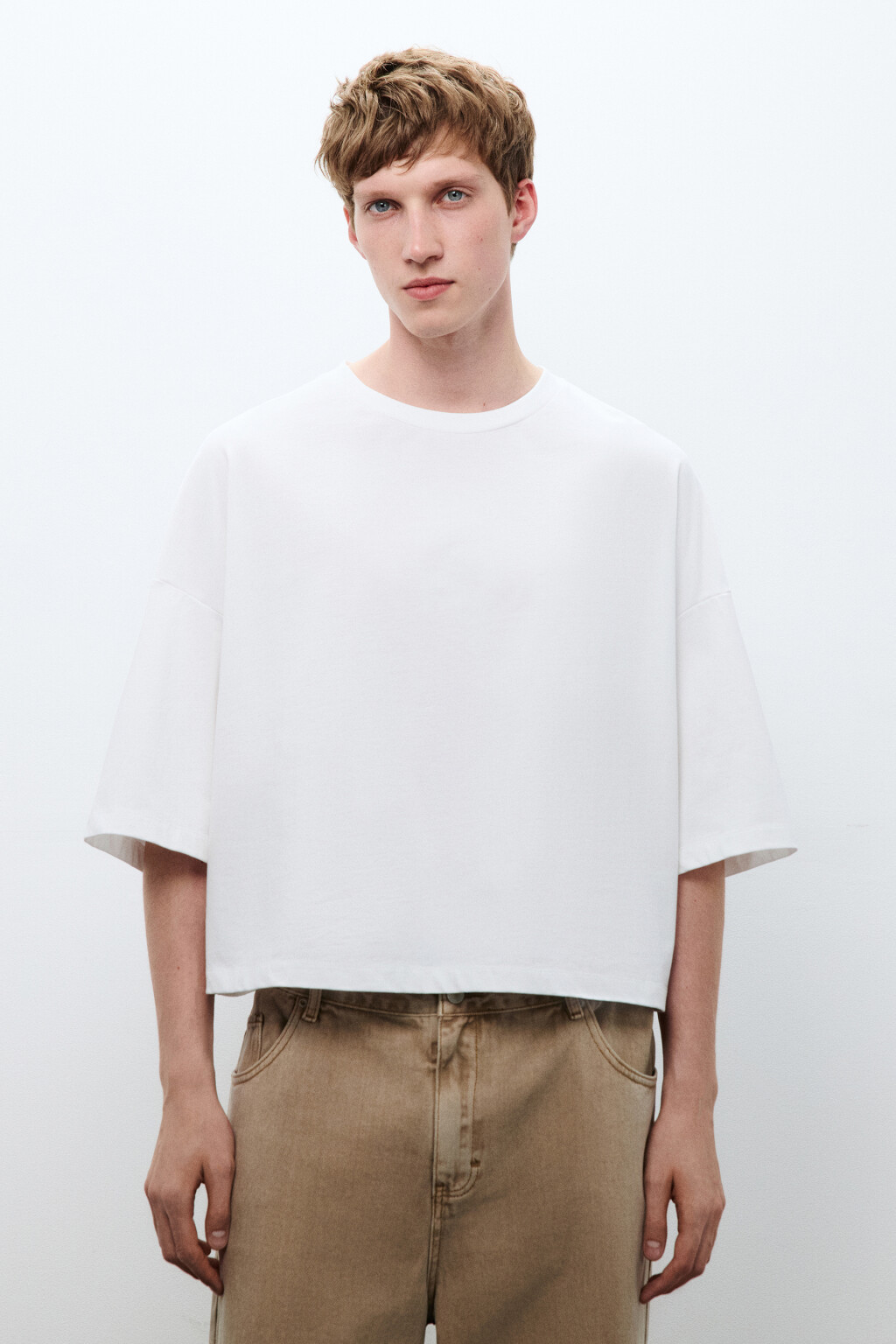 Футболка boxy fit укороченная - цвет белый - 2