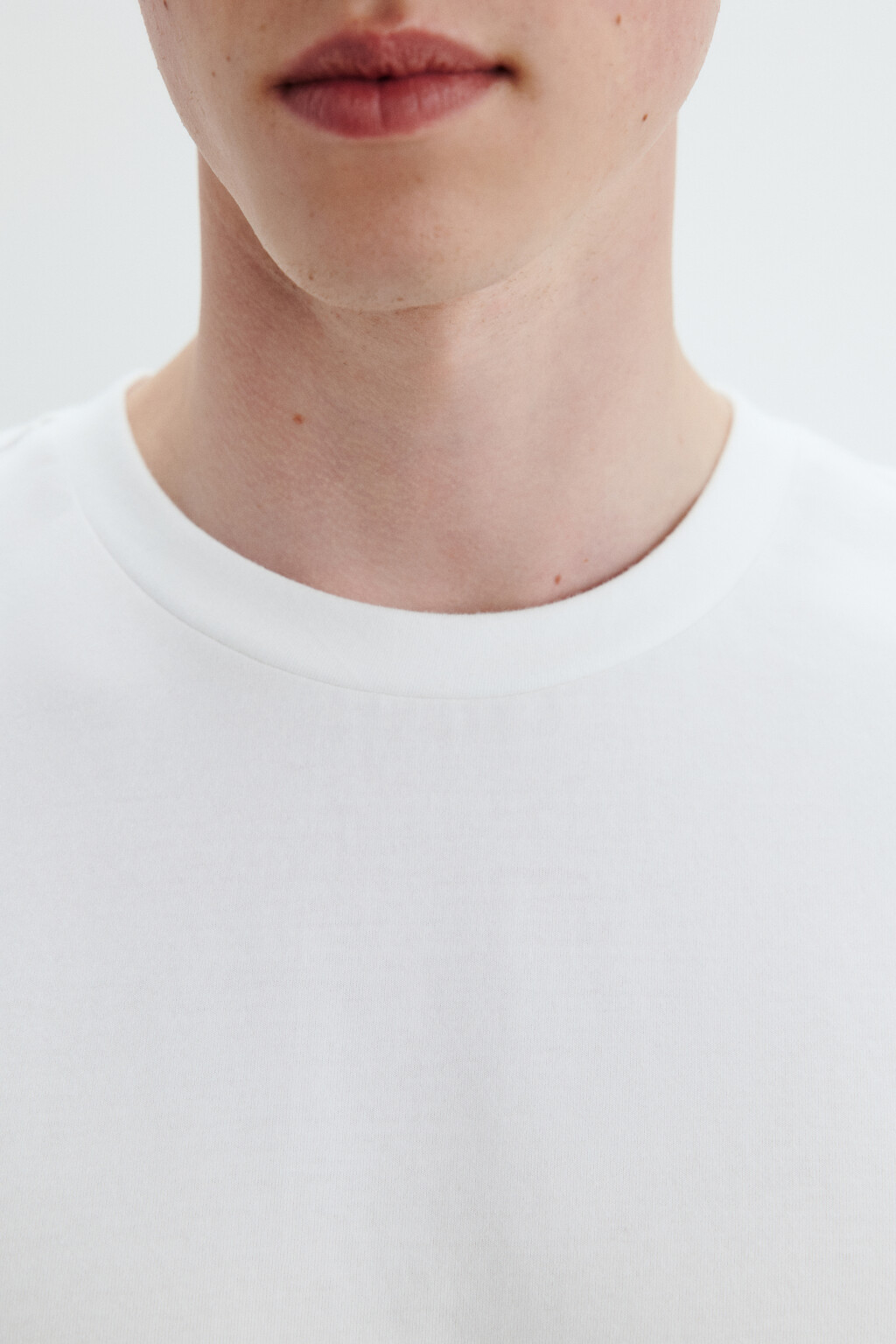 Футболка базовая из плотного хлопка - цвет белый - 5
