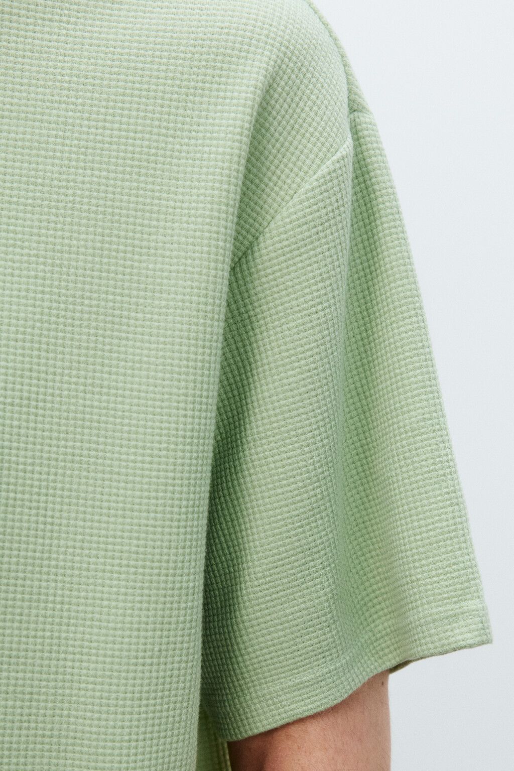 Футболка из фактурной ткани - цвет зеленый - 5