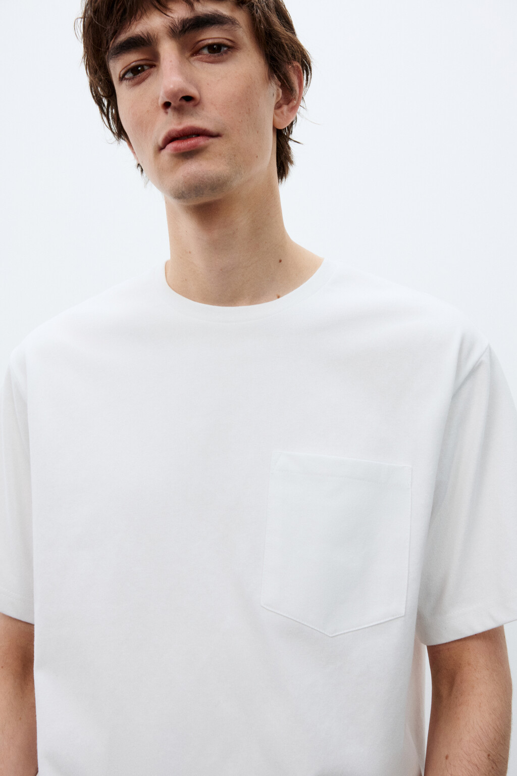 Футболка базовая с карманом - цвет белый - 1