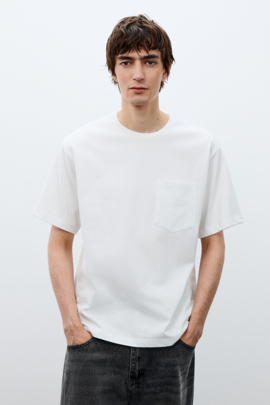 Футболка базовая с карманом - цвет белый - 2