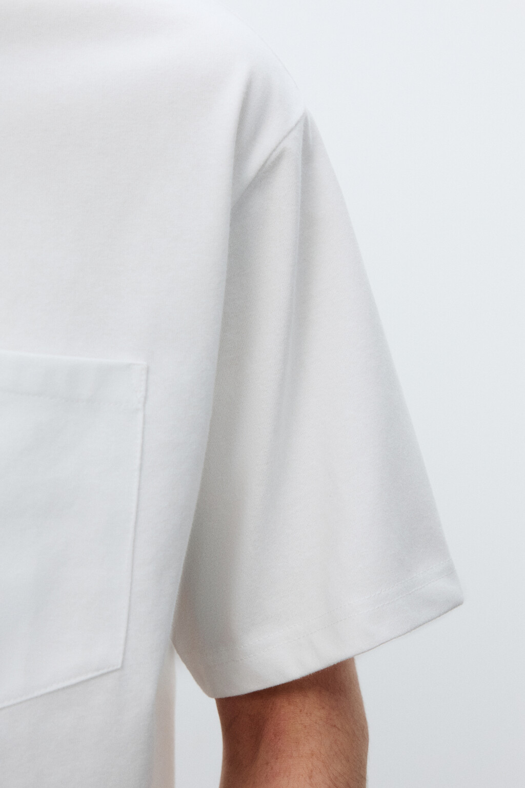 Футболка базовая с карманом - цвет белый - 6