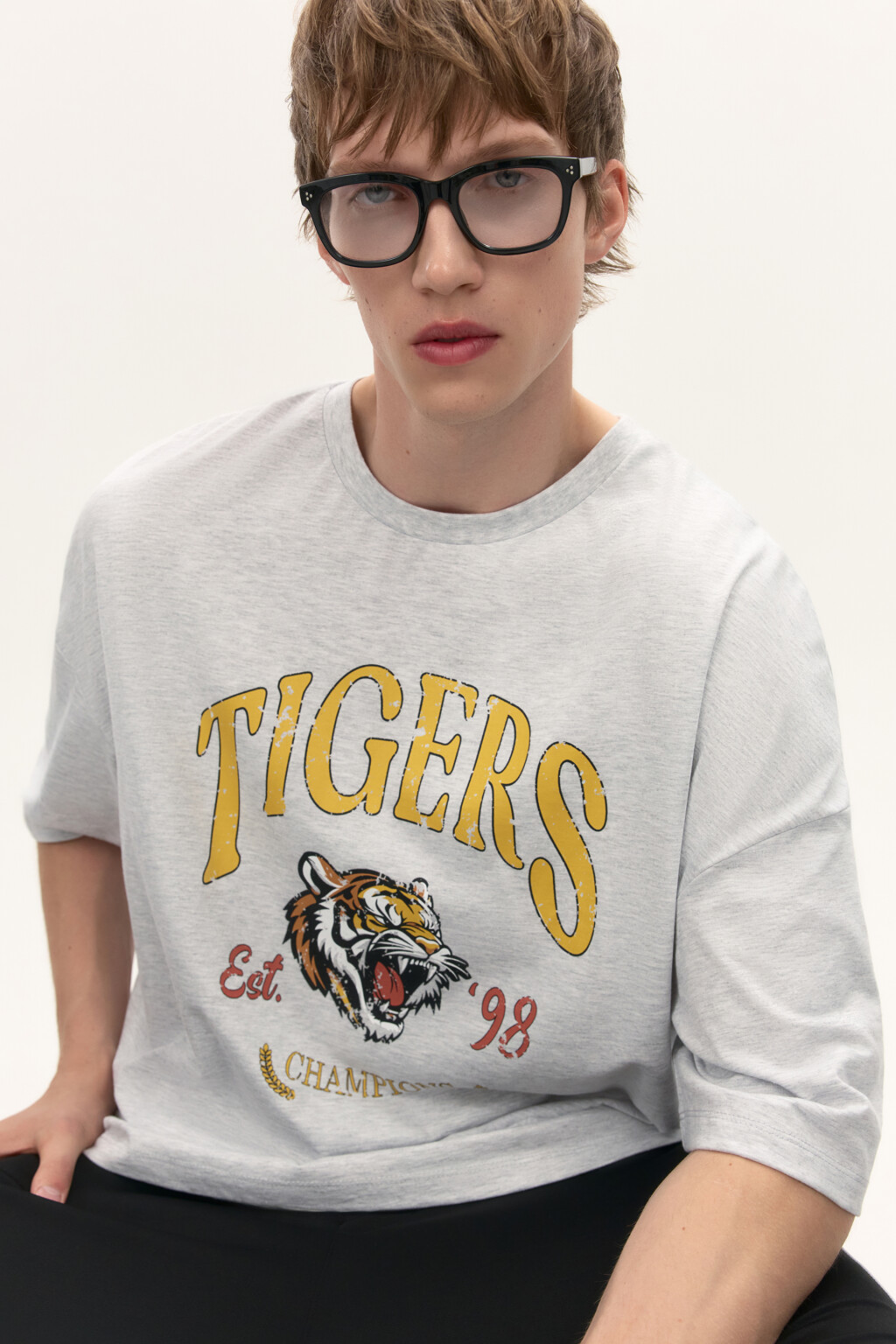 Футболка трикотажная с принтом - цвет серый - 1