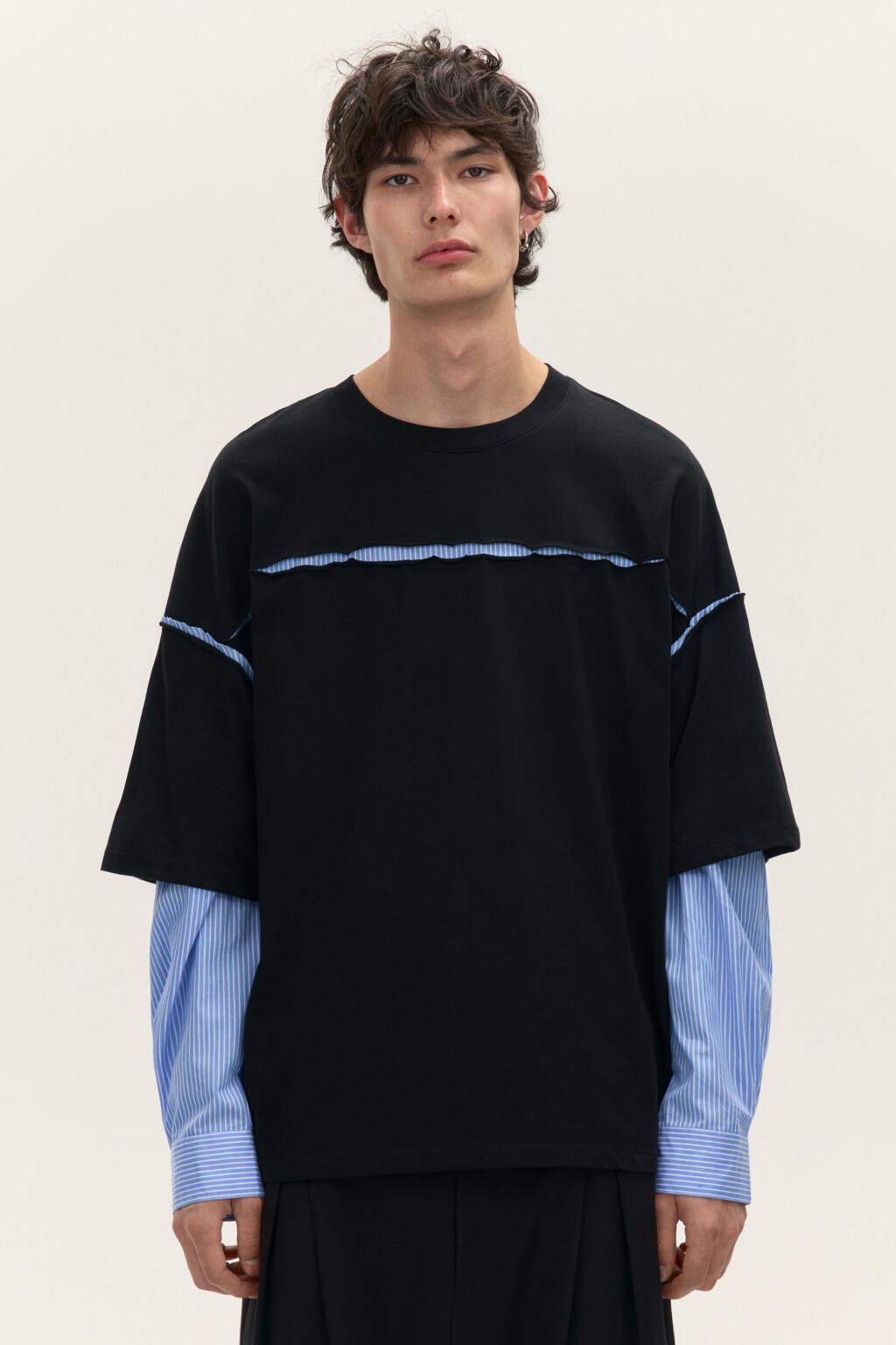 Лонгслив рваный с рубашкой в полоску - цвет черный - 3