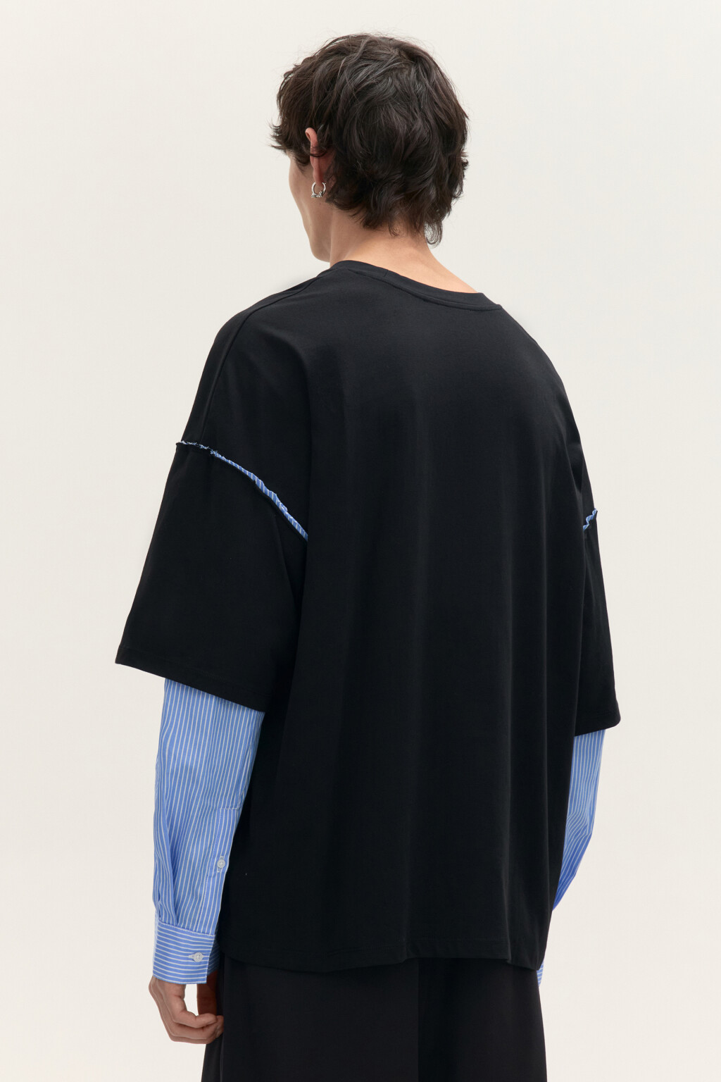 Лонгслив рваный с рубашкой в полоску - цвет черный - 4