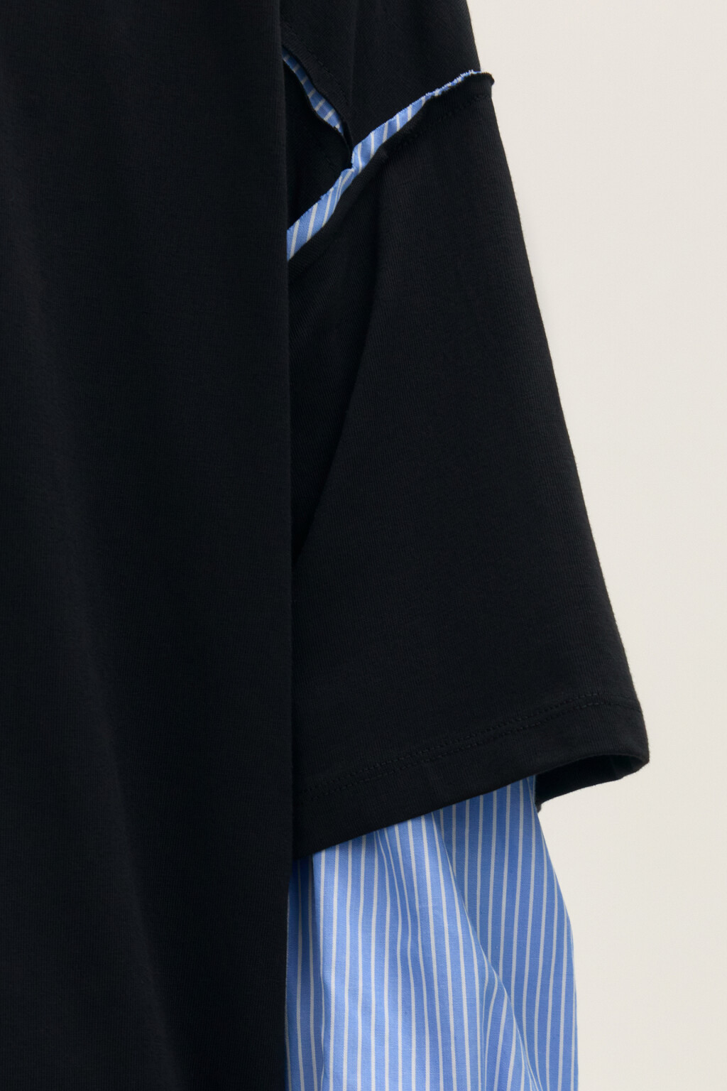 Лонгслив рваный с рубашкой в полоску - цвет черный - 7