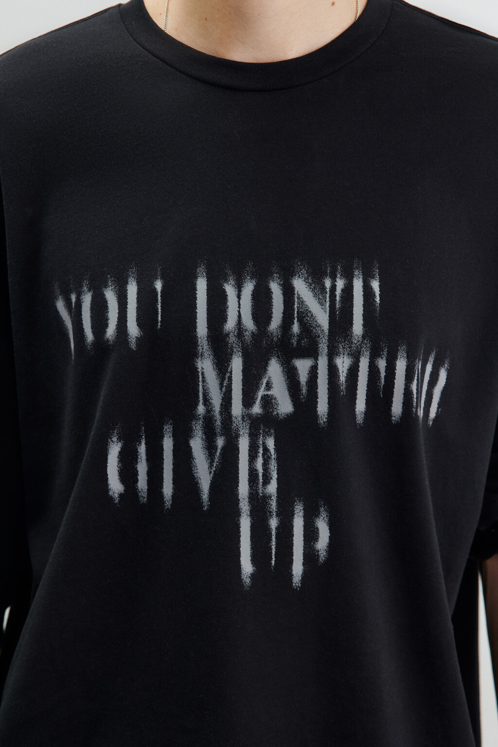 Лонгслив хлопковый с принтом - цвет черный - 5