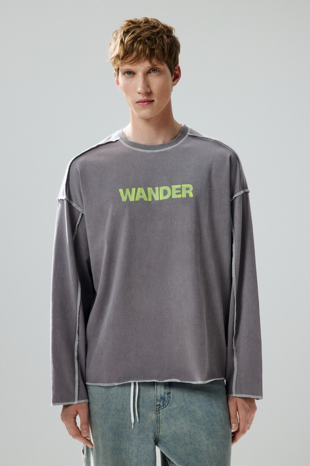 Лонгслив с принтом и открытыми срезами - цвет серый - 3