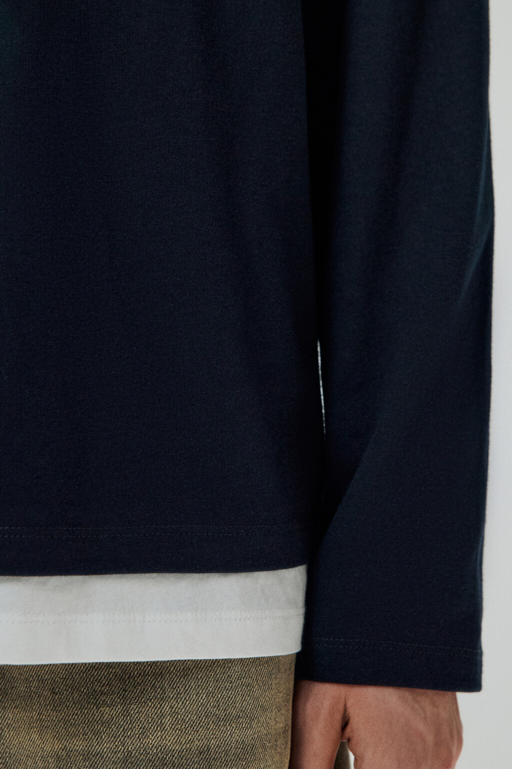 Лонгслив двуслойный с застежкой на груди - цвет черный - 6