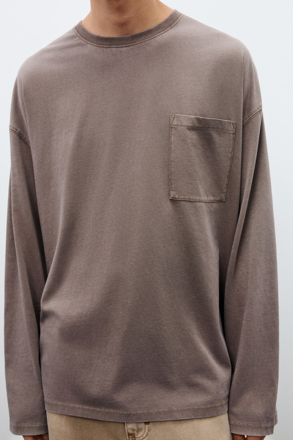 Лонгслив с вареным эффектом и карманом - цвет коричневый - 5
