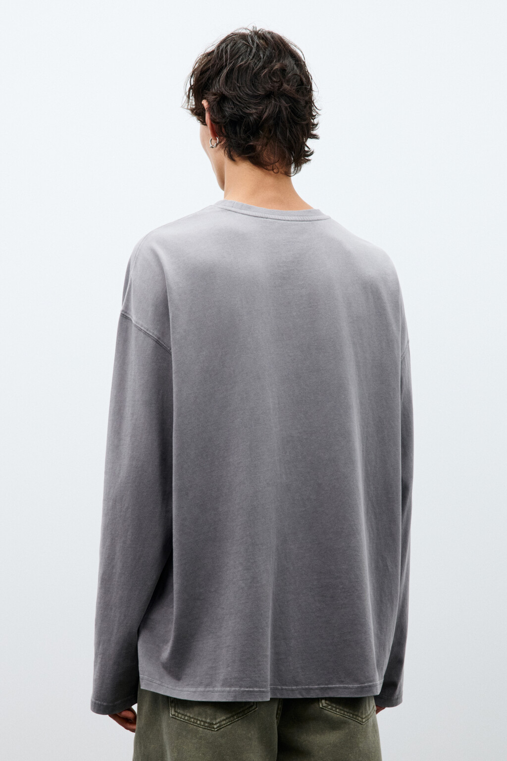 Лонгслив с вареным эффектом и карманом - цвет серый - 4