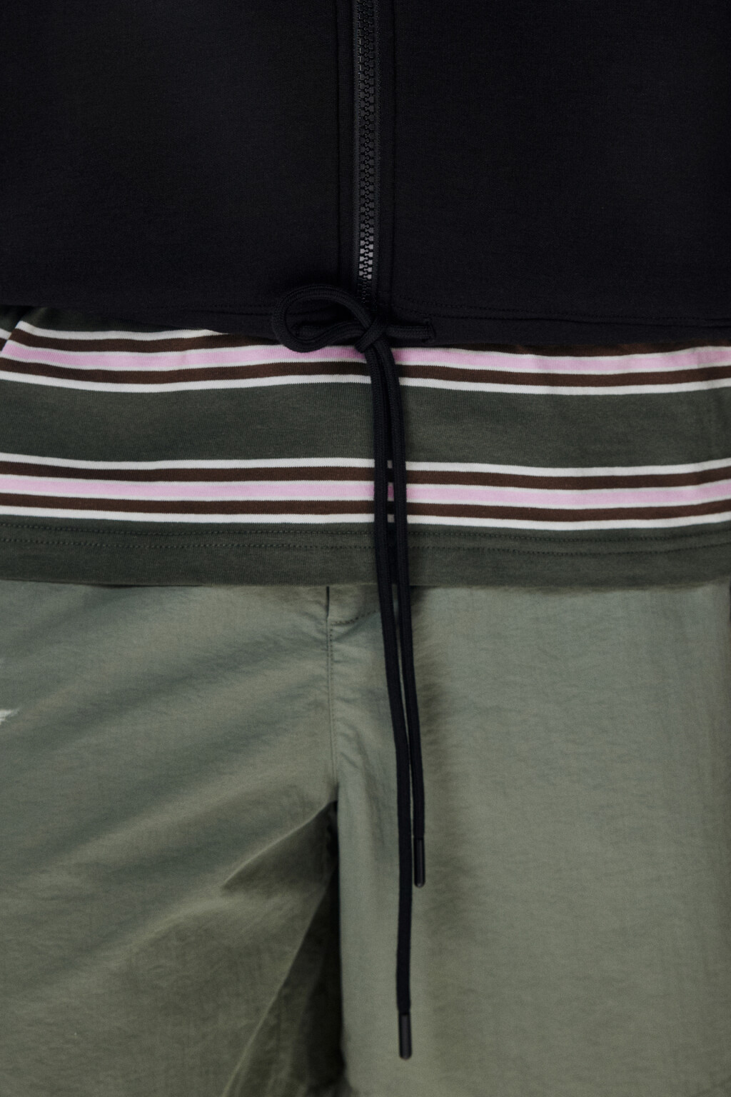 Худи-зипка из футера с капюшоном - цвет черный - 6